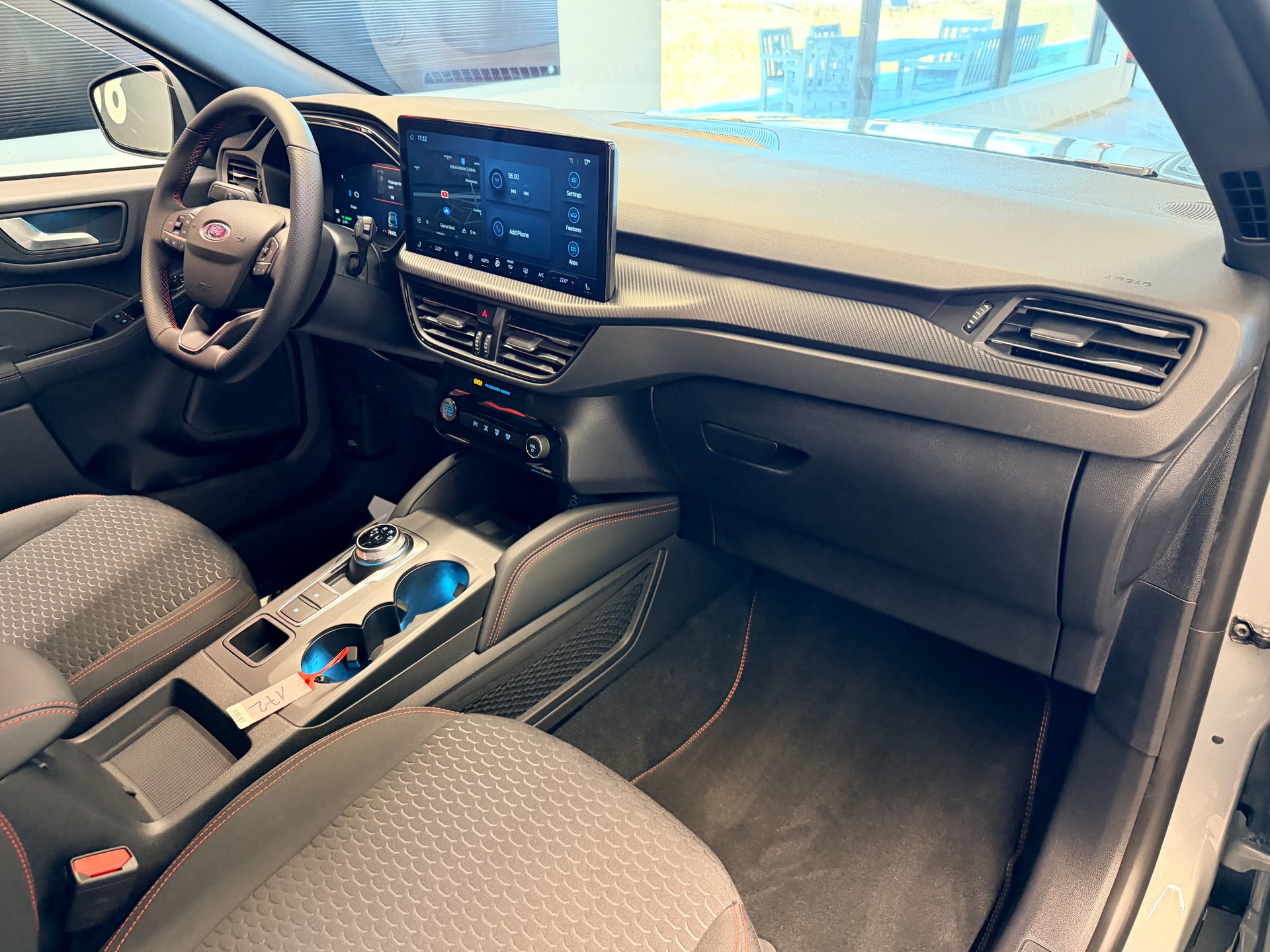 FORD Kuga 2.5 FHEV ST-Line 4WD-image-18