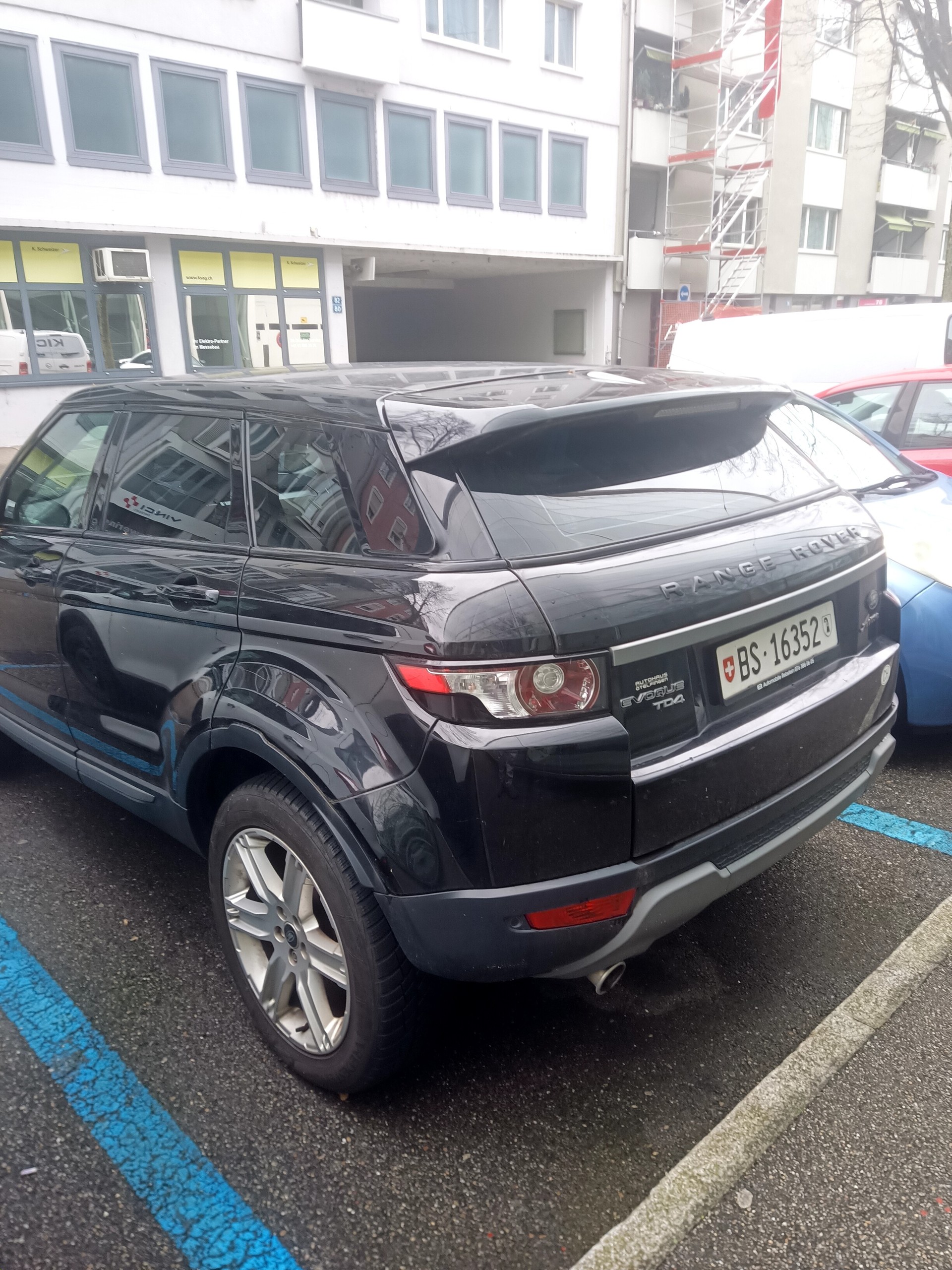 LAND ROVER Range Rover Evoque 2.2 TD4 Prestige-image-3