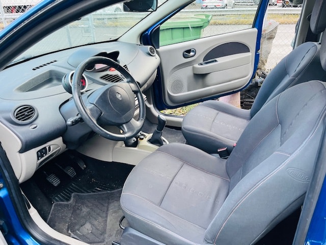 RENAULT Twingo 1.2 16V T GT-image-14