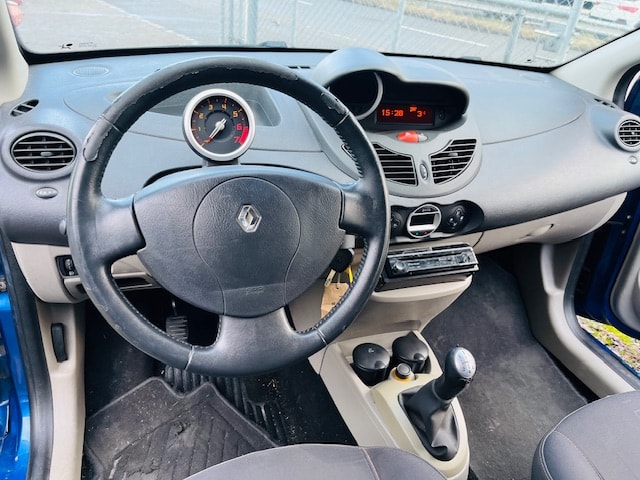 RENAULT Twingo 1.2 16V T GT-image-11