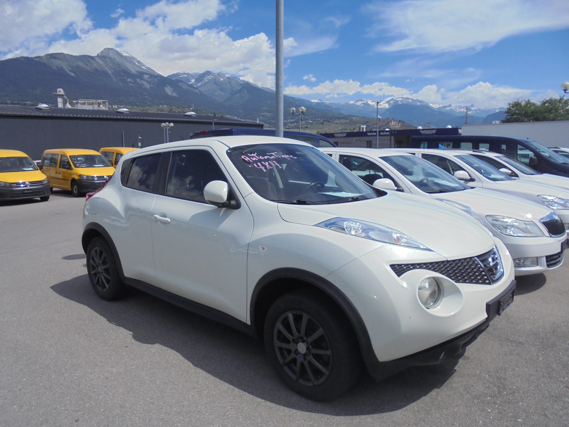 NISSAN Juke 1.6 DIG-T tekna 4x4 Xtronic M-CVT-image-0