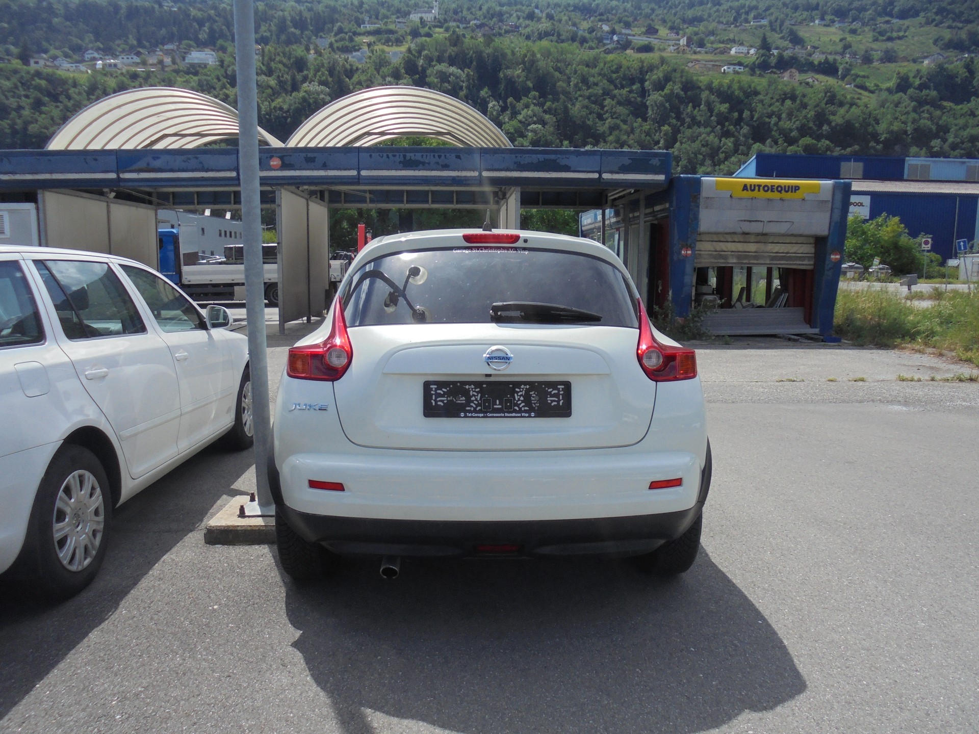 NISSAN Juke 1.6 DIG-T tekna 4x4 Xtronic M-CVT-image-4