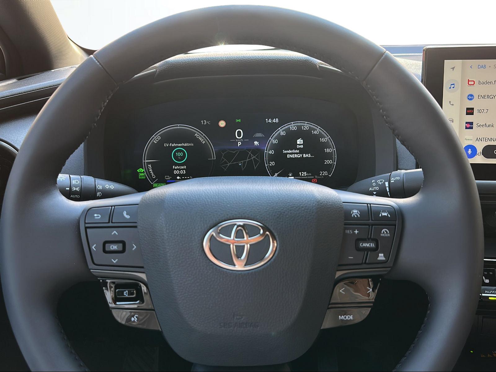 TOYOTA C-HR 2.0 PHEV Swiss Edition-image-14