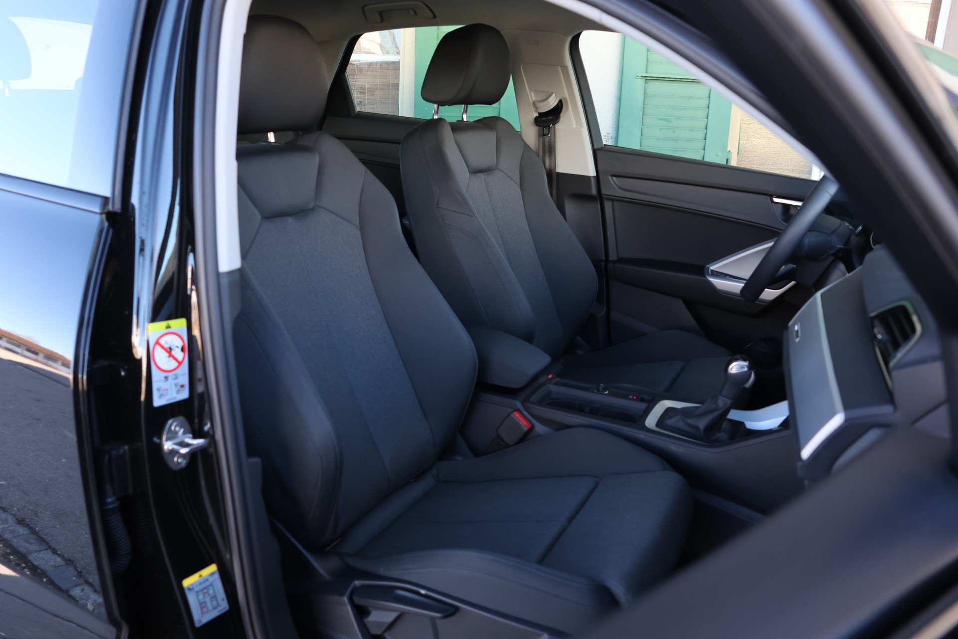 AUDI Q3 Sportback 35 TFSI Attraction S-tronic-image-9