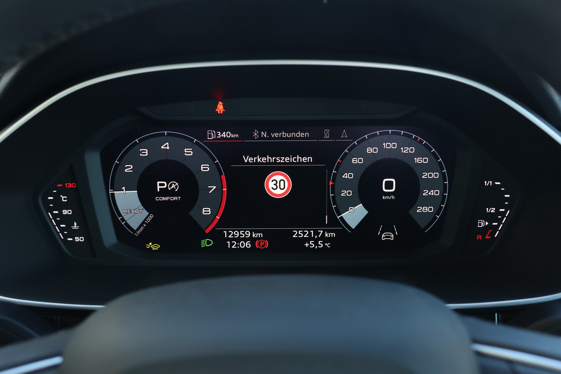 AUDI Q3 Sportback 35 TFSI Attraction S-tronic-image-17