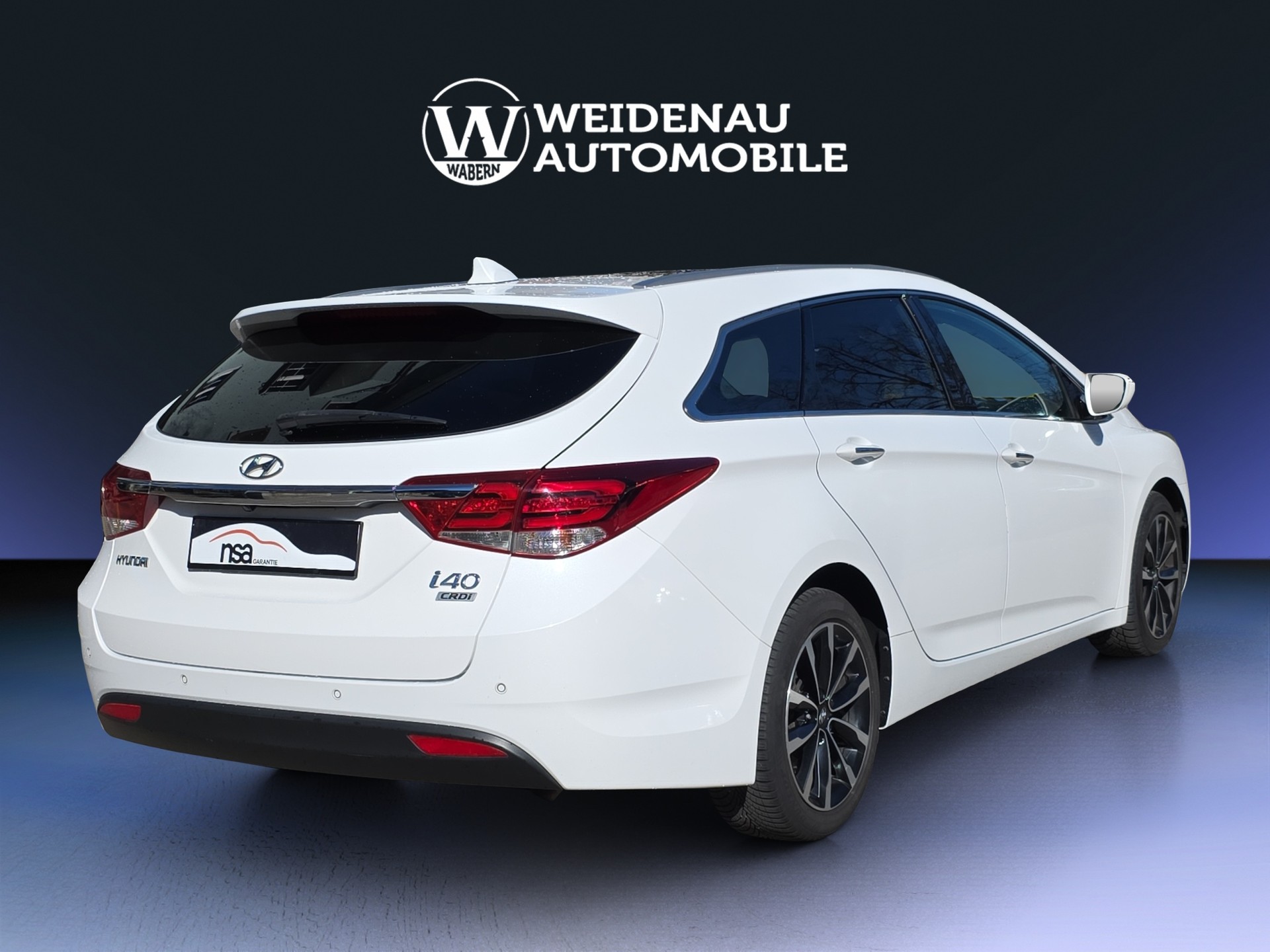 HYUNDAI i40 Wagon 1.6 CRDi Amplia DCT-image-5