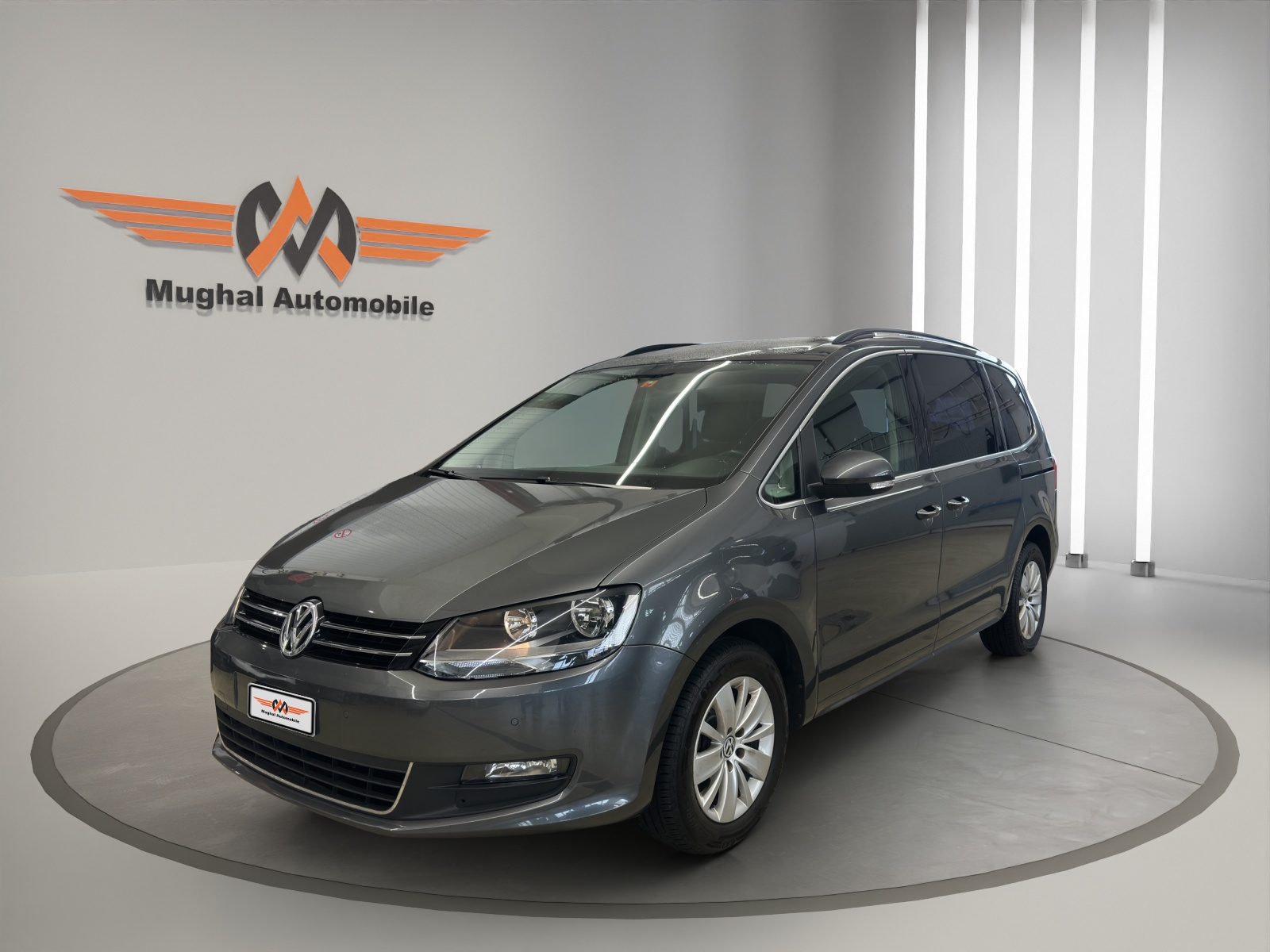 VW Sharan 2.0 TDI BlueMotion Technology Trendline DSG 7-Plätzer-image-0