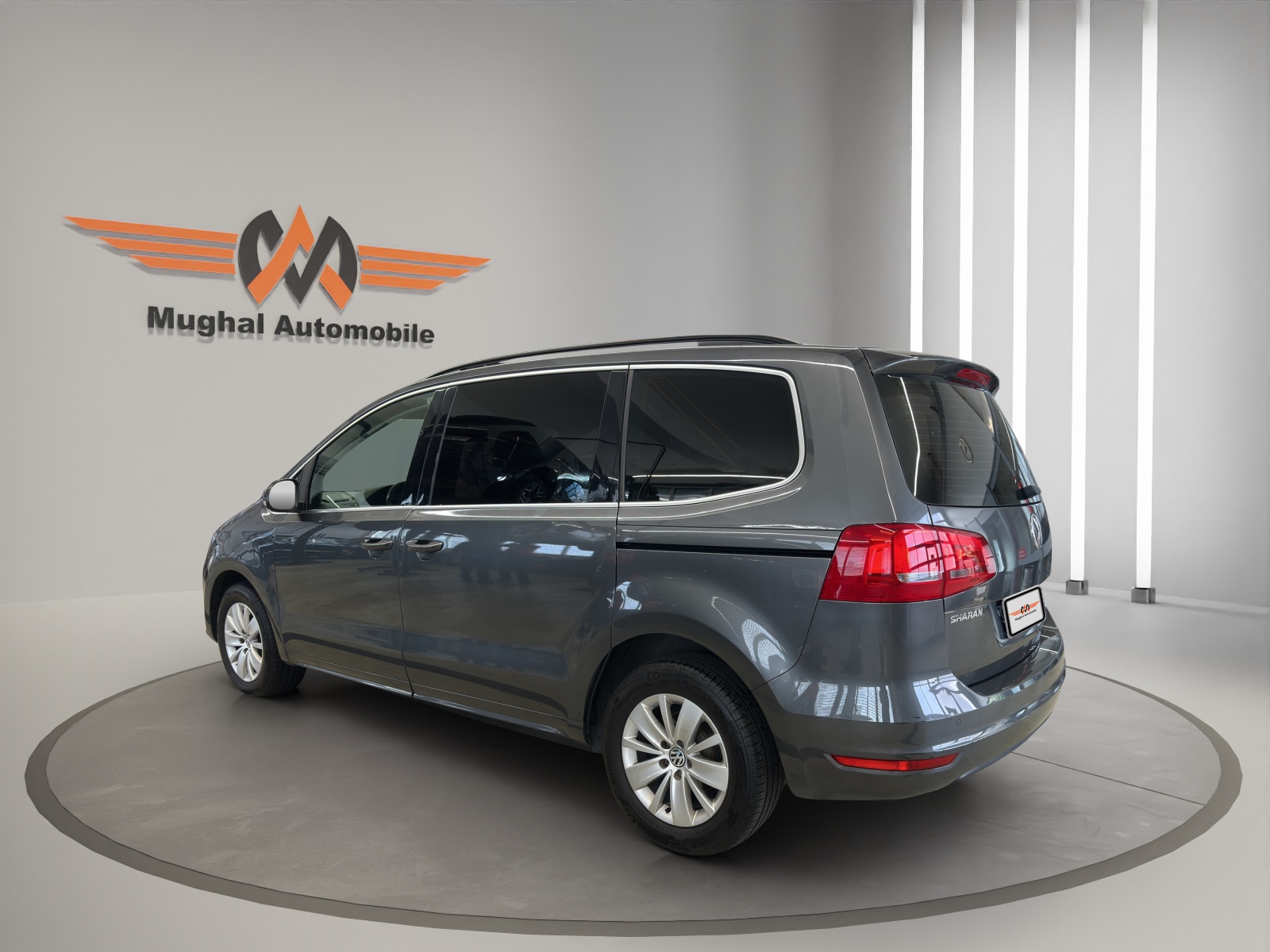 VW Sharan 2.0 TDI BlueMotion Technology Trendline DSG 7-Plätzer-image-5