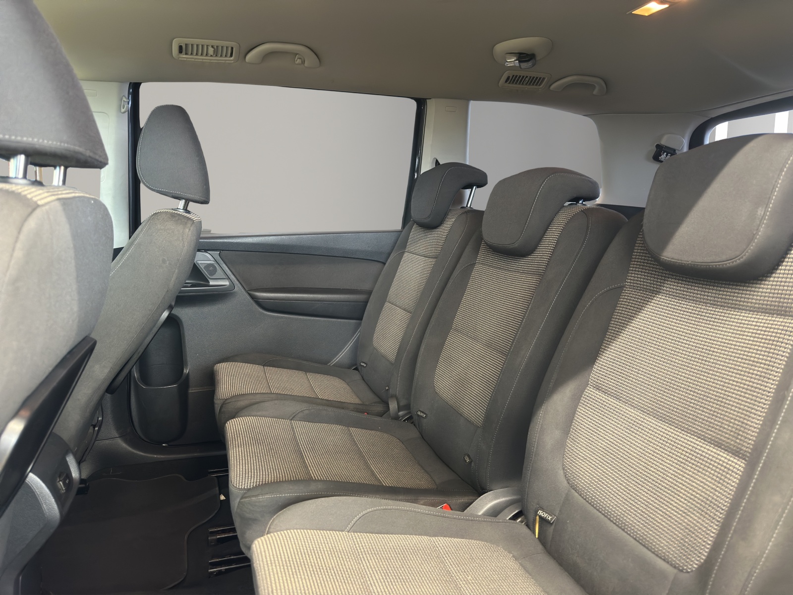 VW Sharan 2.0 TDI BlueMotion Technology Trendline DSG 7-Plätzer-image-12