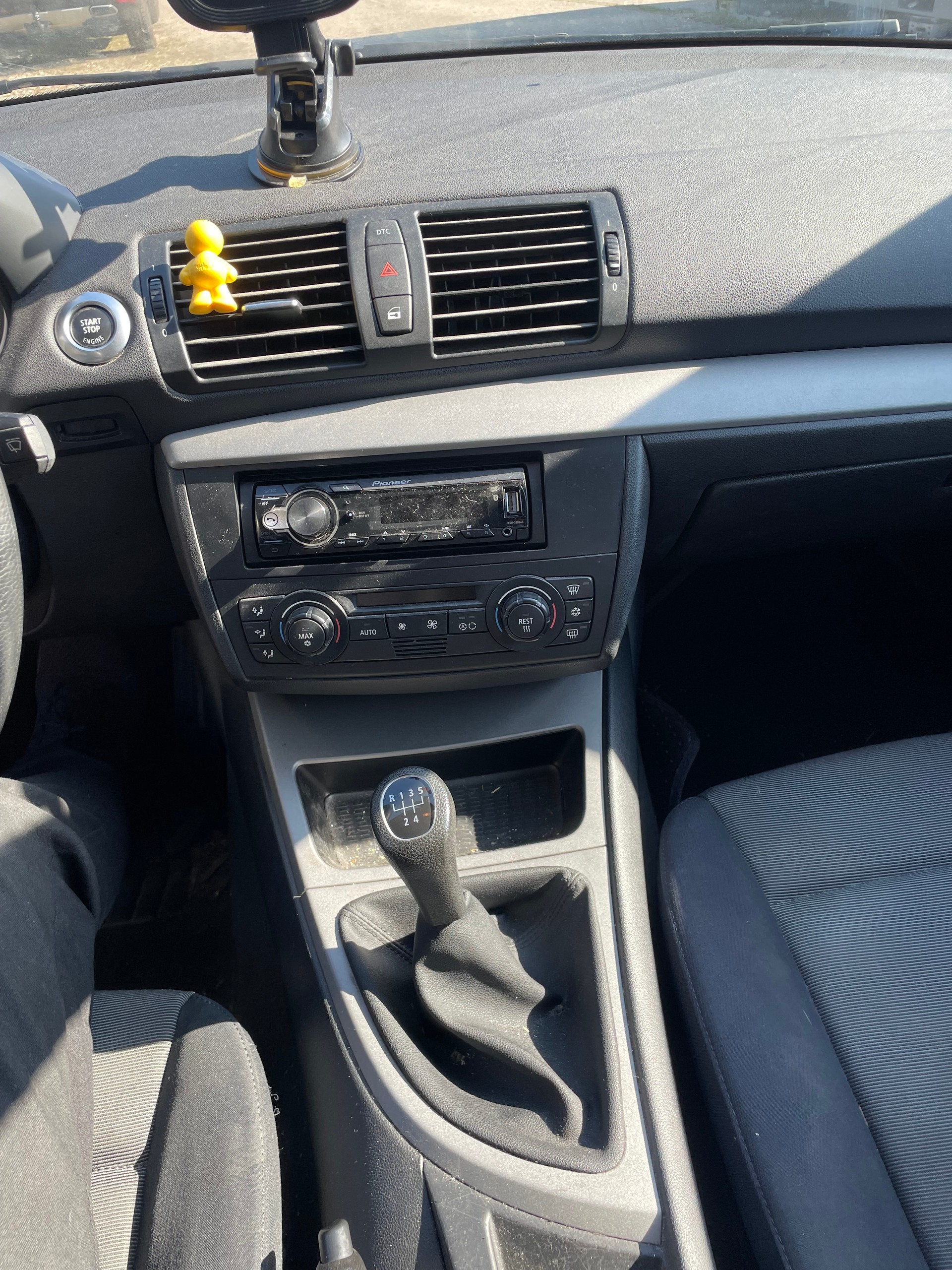 BMW 116i-image-7