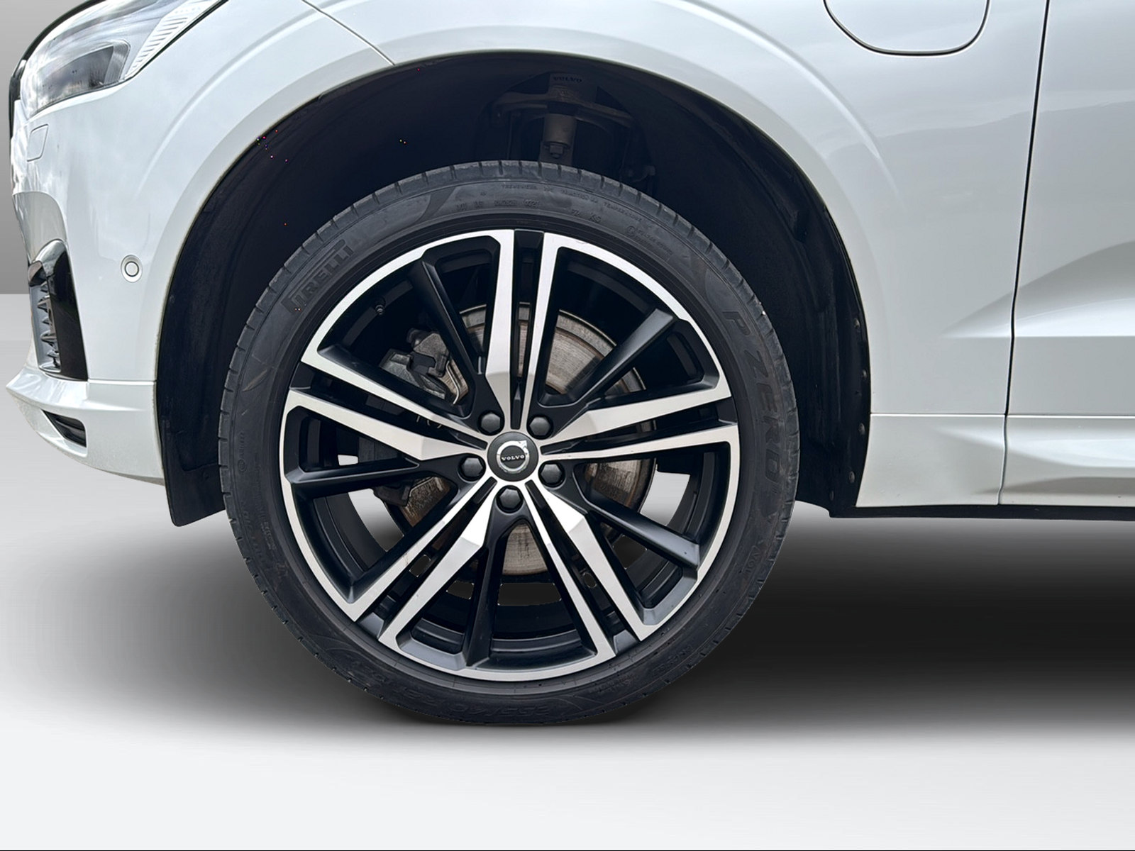 VOLVO XC60 2.0 T6 TE R-Design eAWD-image-8
