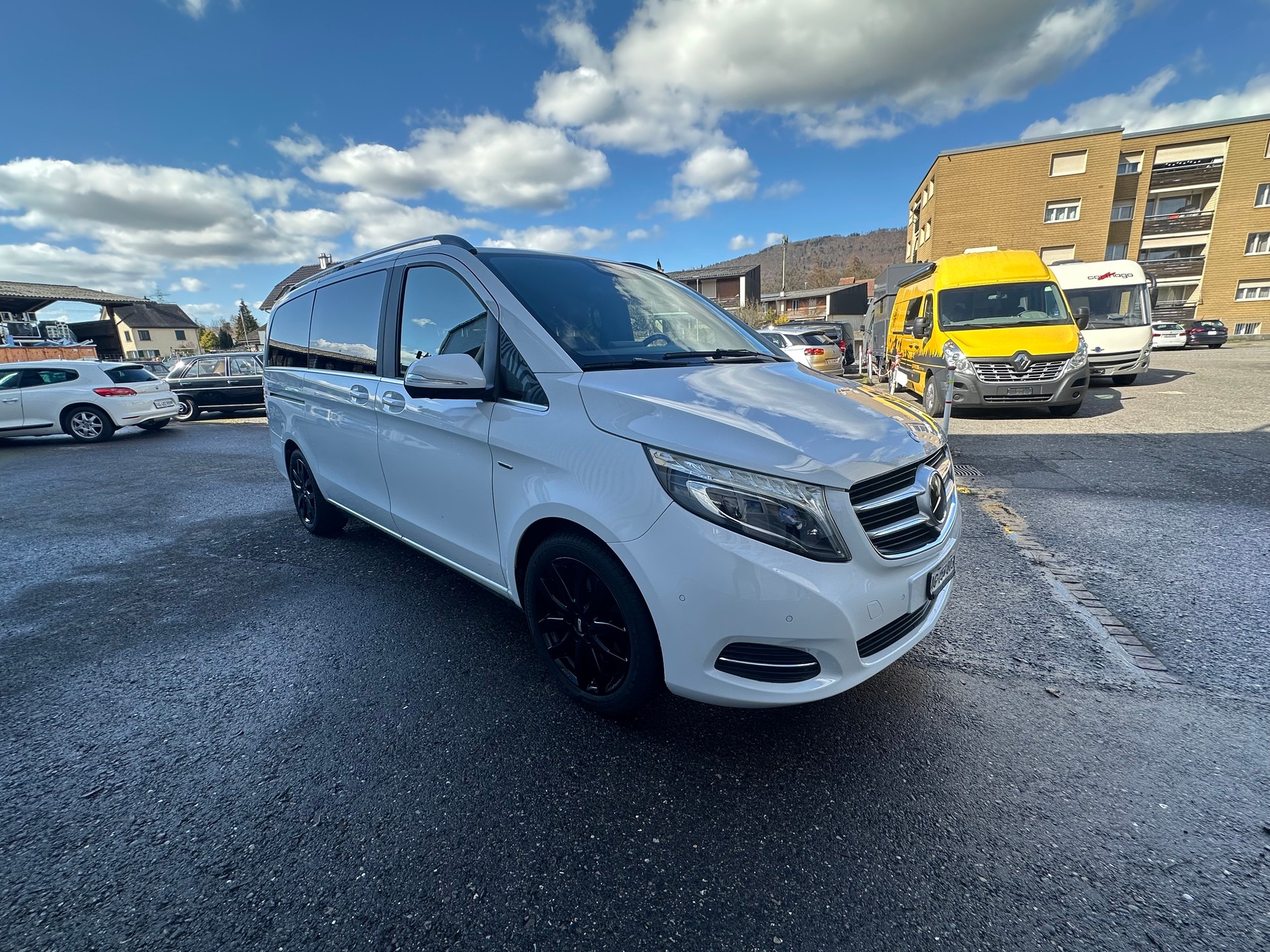 MERCEDES-BENZ V 250 BlueTEC Edition 1 lang 7G-Tronic-image-2