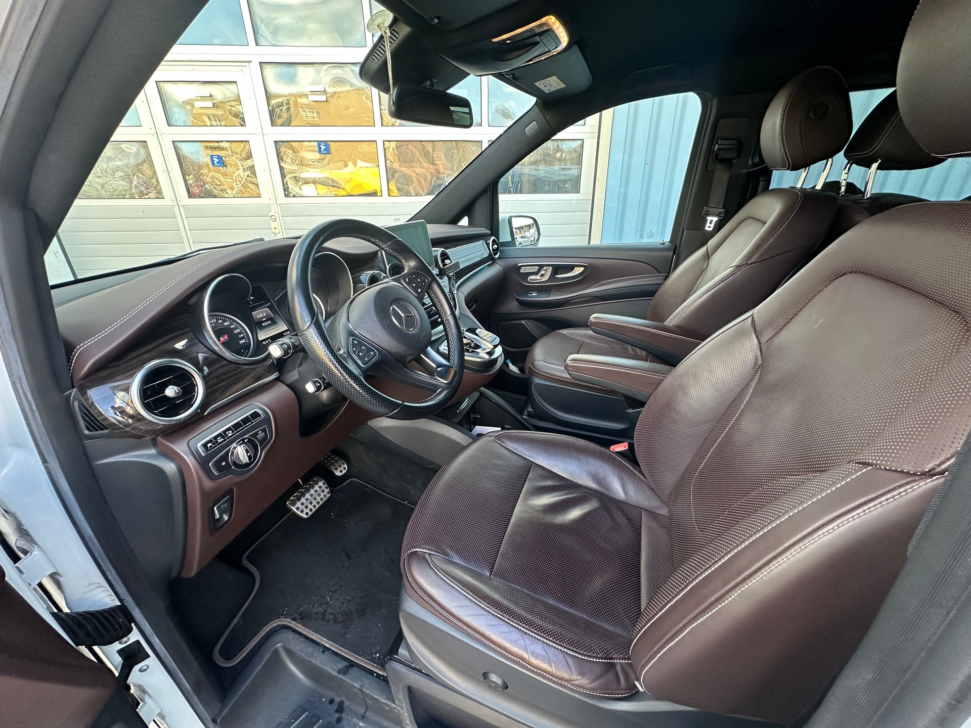 MERCEDES-BENZ V 250 BlueTEC Edition 1 lang 7G-Tronic-image-8