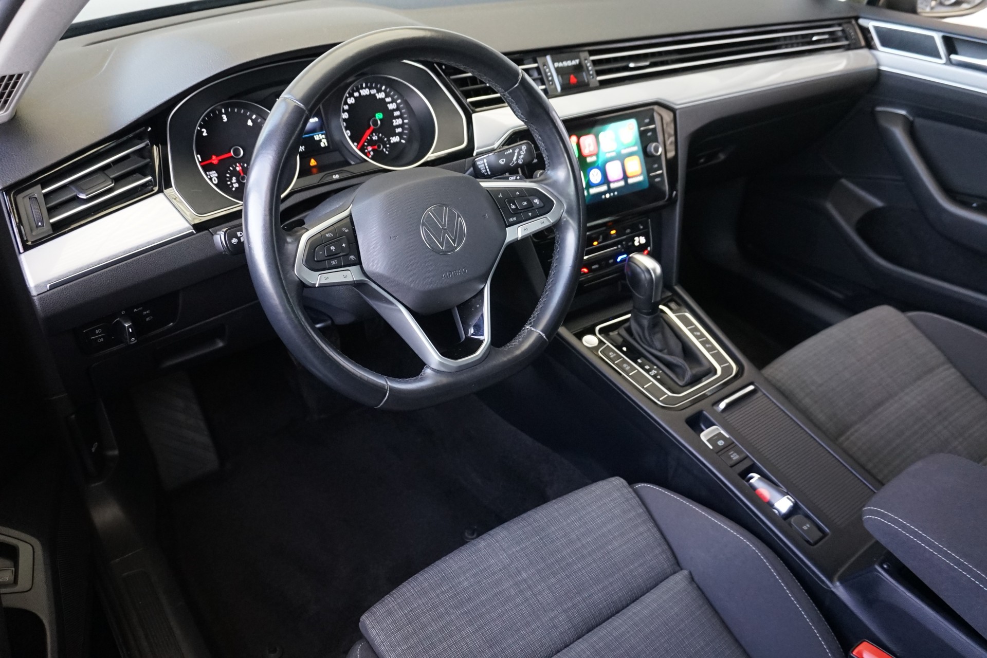 VW Passat Variant 2.0 TDI Business 150PS DSG-Automat "aus erster Hand+CH-Auto"-image-14