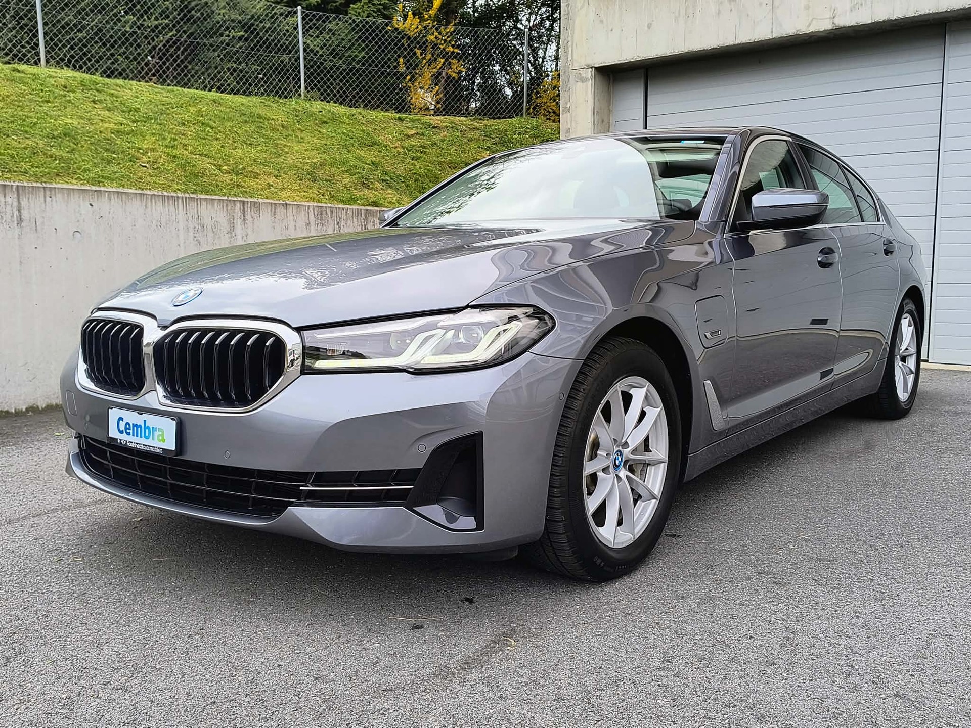 BMW 530e xDrive Luxury Line Steptronic