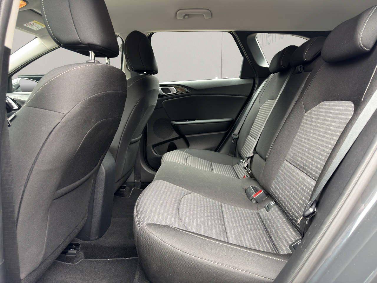 KIA Ceed SW 1.5 T-GDi Power-image-10