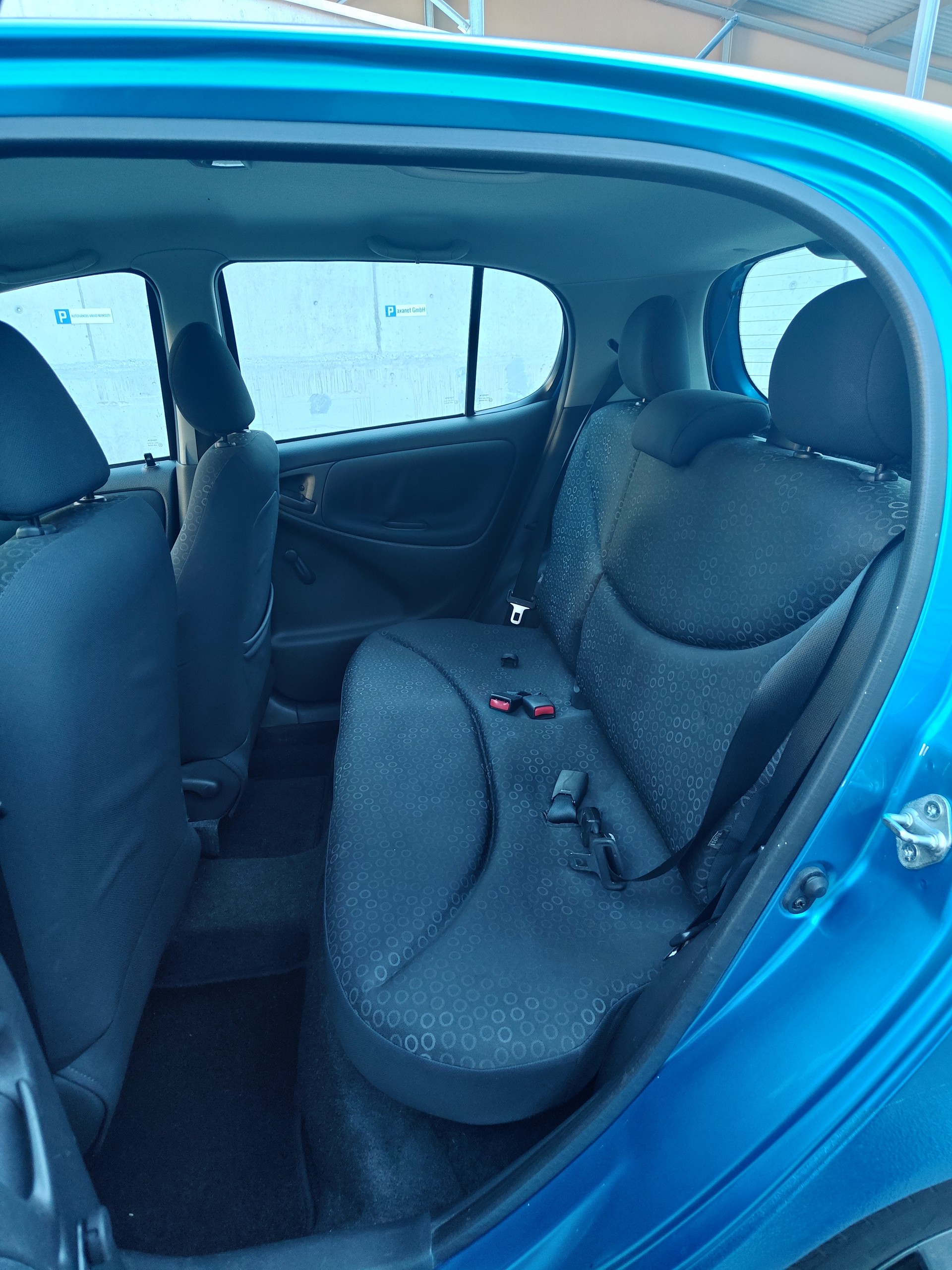 TOYOTA Yaris 1.3 Linea Sol-image-9