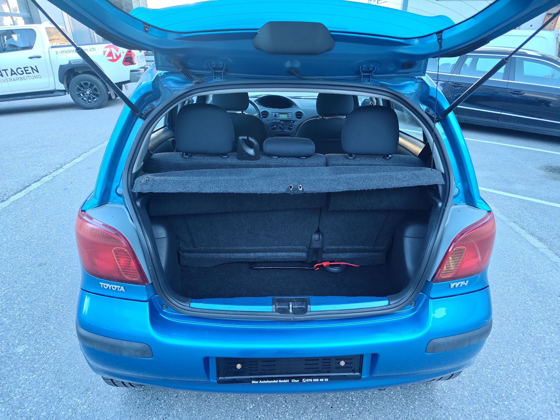 TOYOTA Yaris 1.3 Linea Sol-image-10