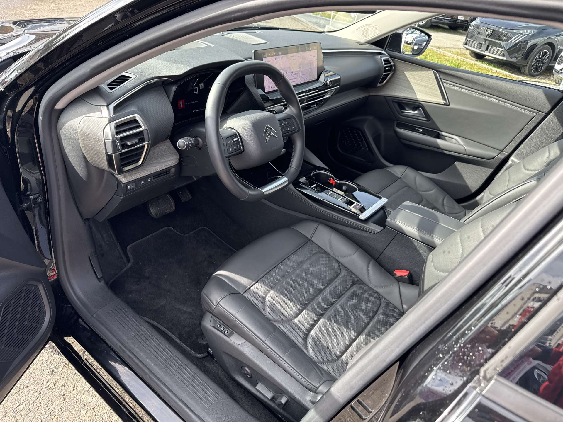 CITROEN C5 X 1.6i PureTech Shine EAT-Automat-image-5