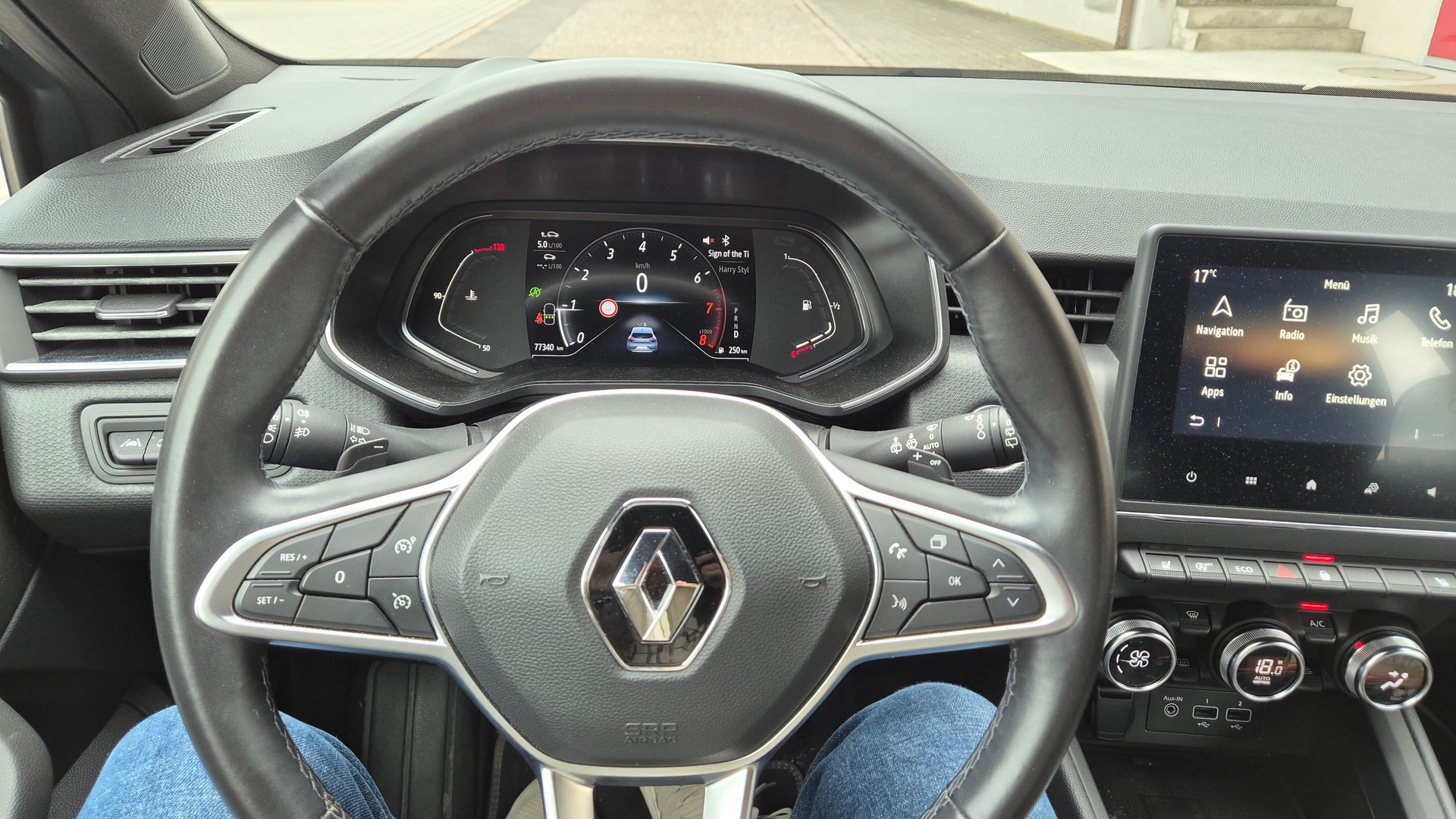 RENAULT Clio 1.3 Intens EDC-image-3