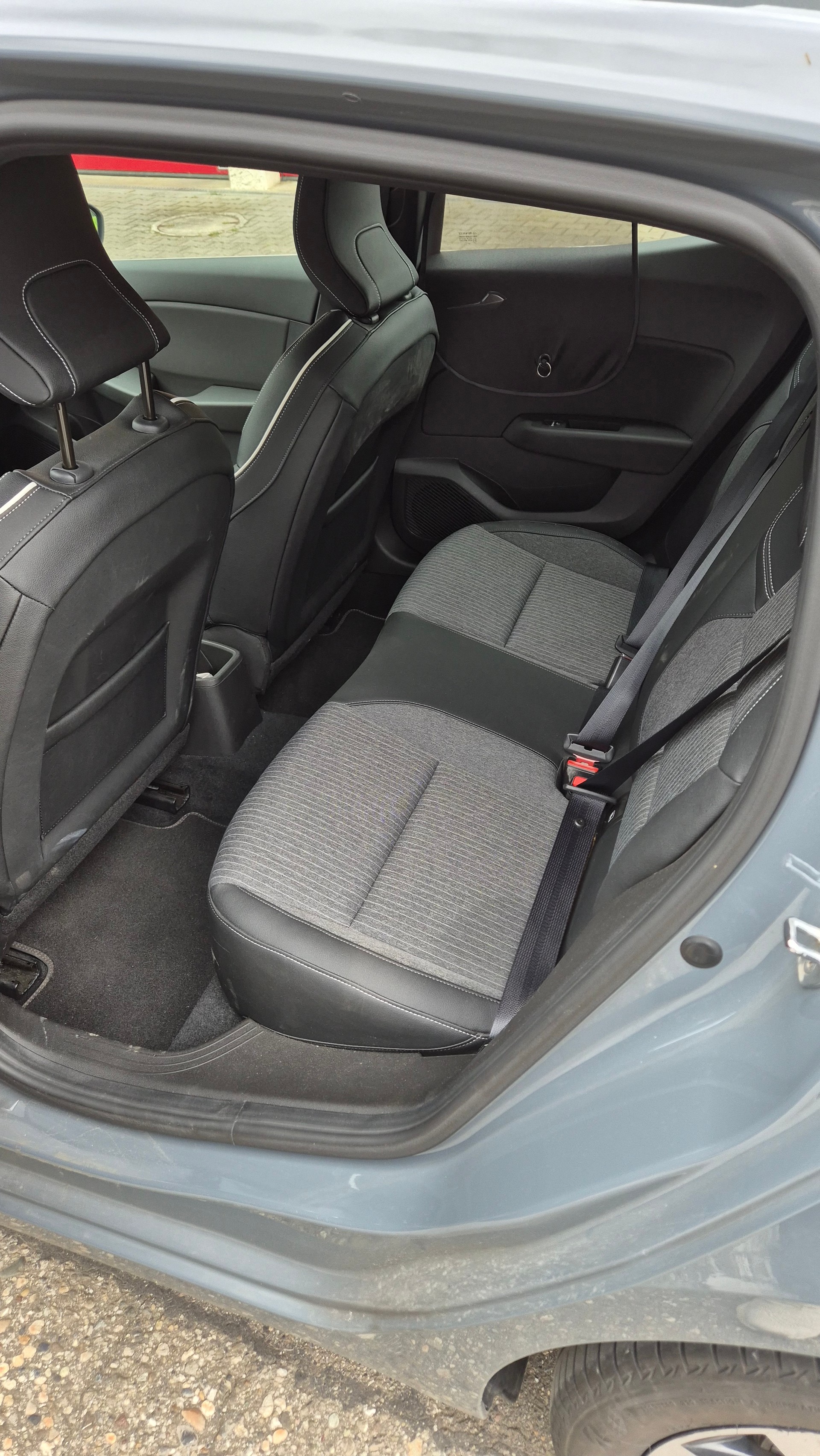 RENAULT Clio 1.3 Intens EDC-image-5
