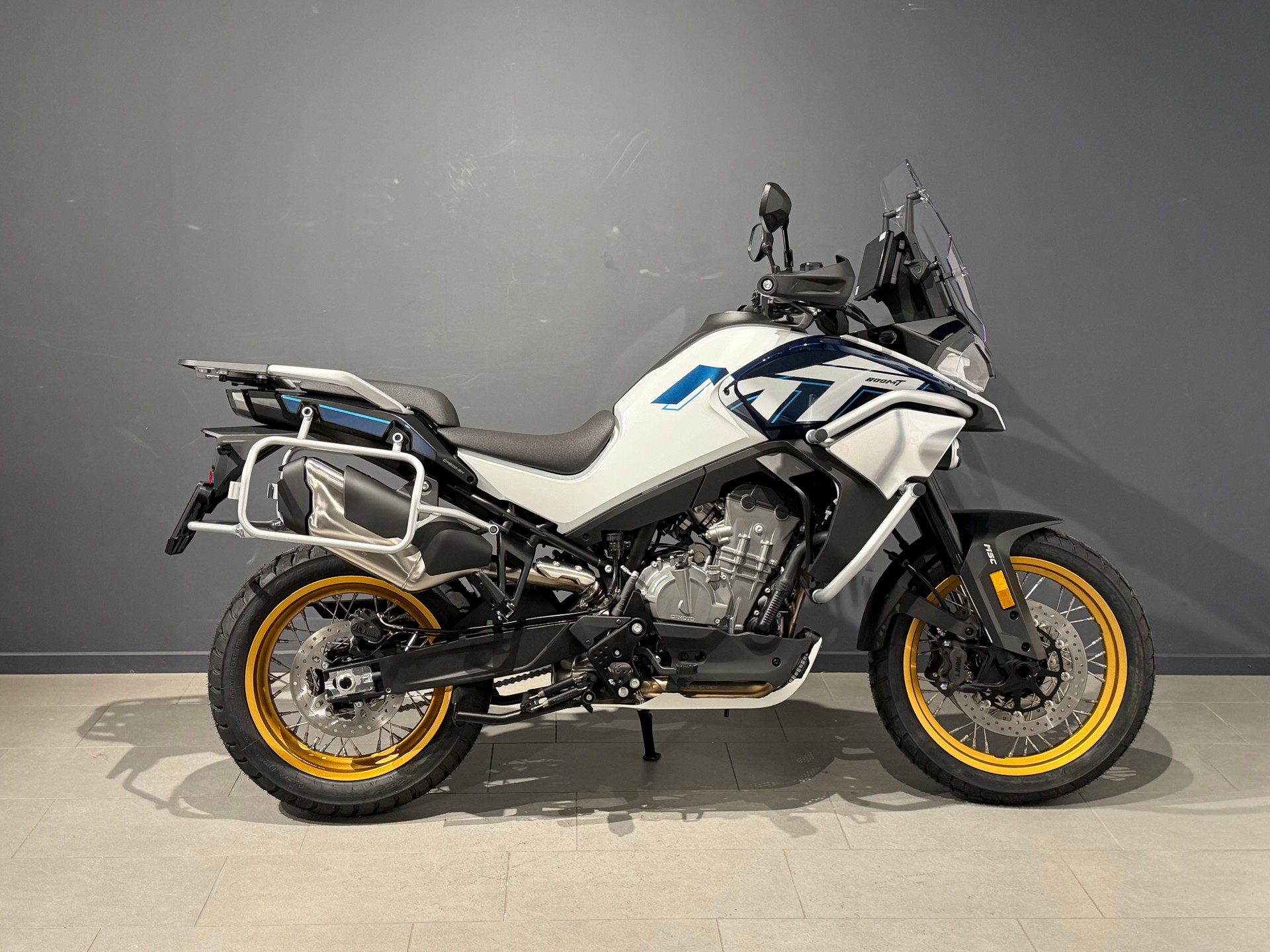 CF MOTO 800MT Explore