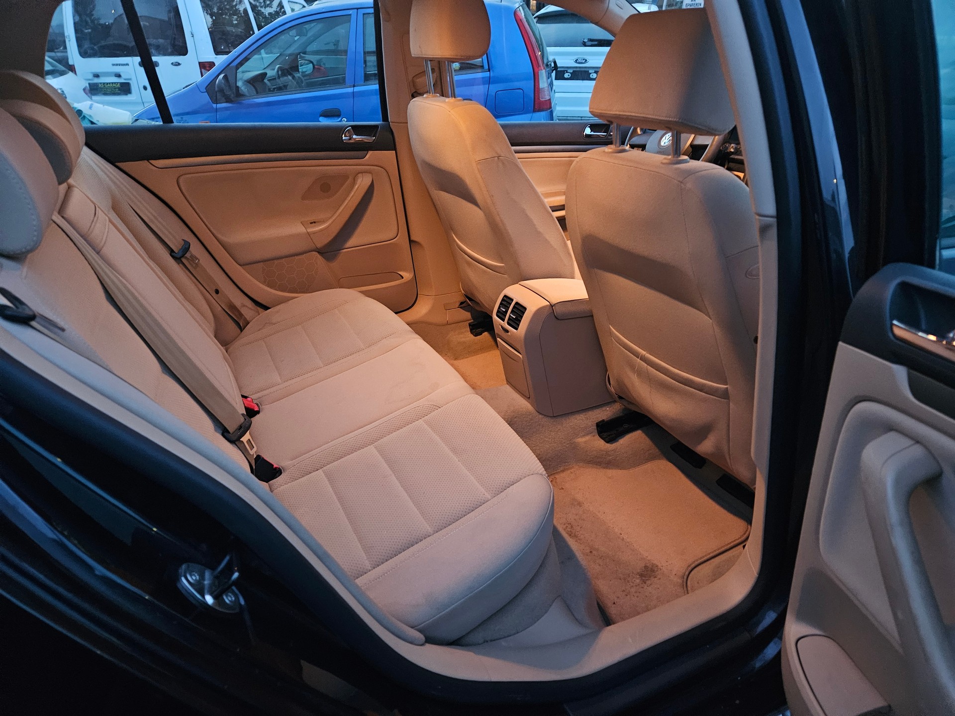 VW Golf 1.6 FSI Comfortline-image-10