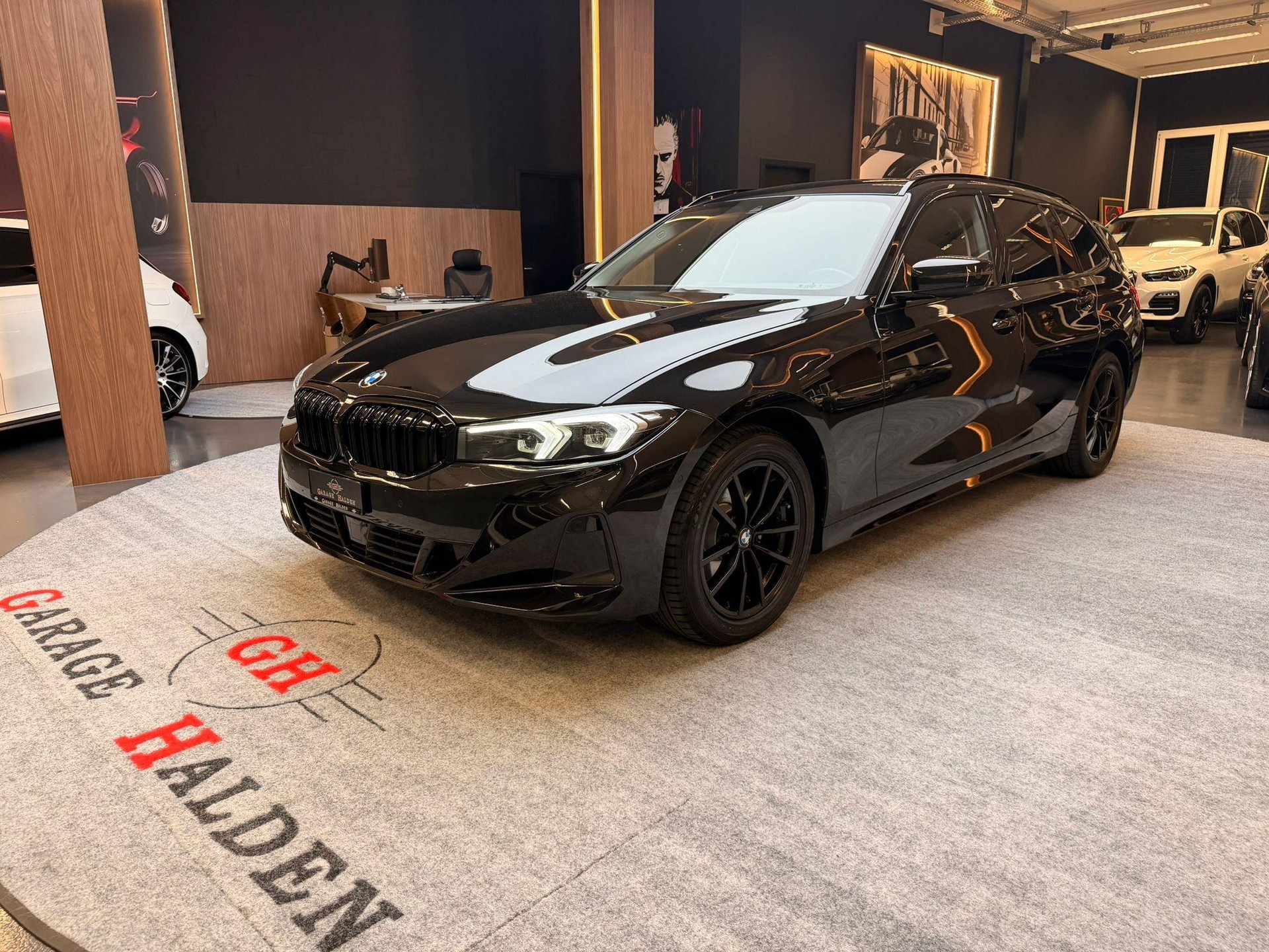 BMW 320d SAG Touring-image-3