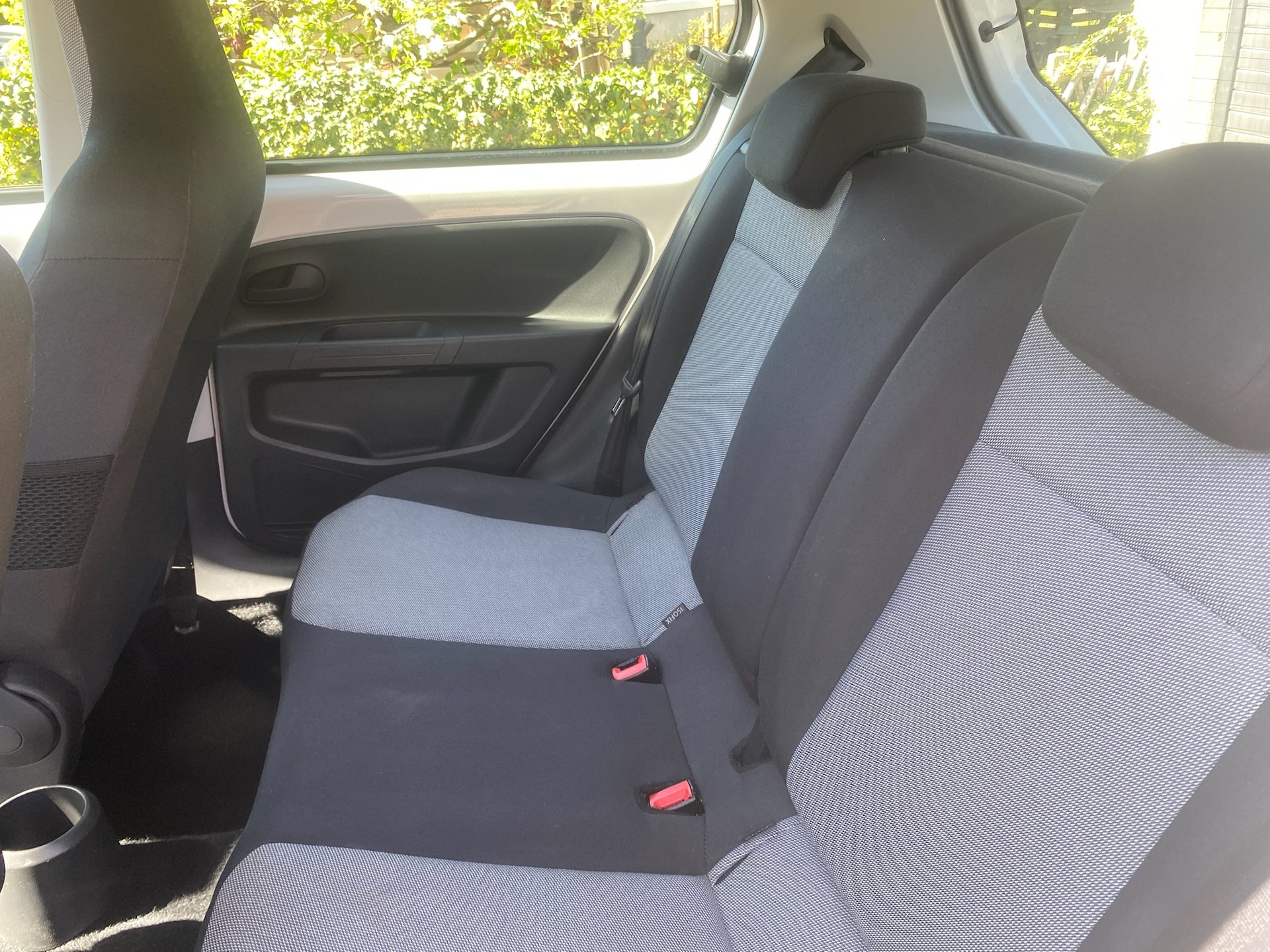 SKODA Citigo 1.0 G-tec Elegance-image-3