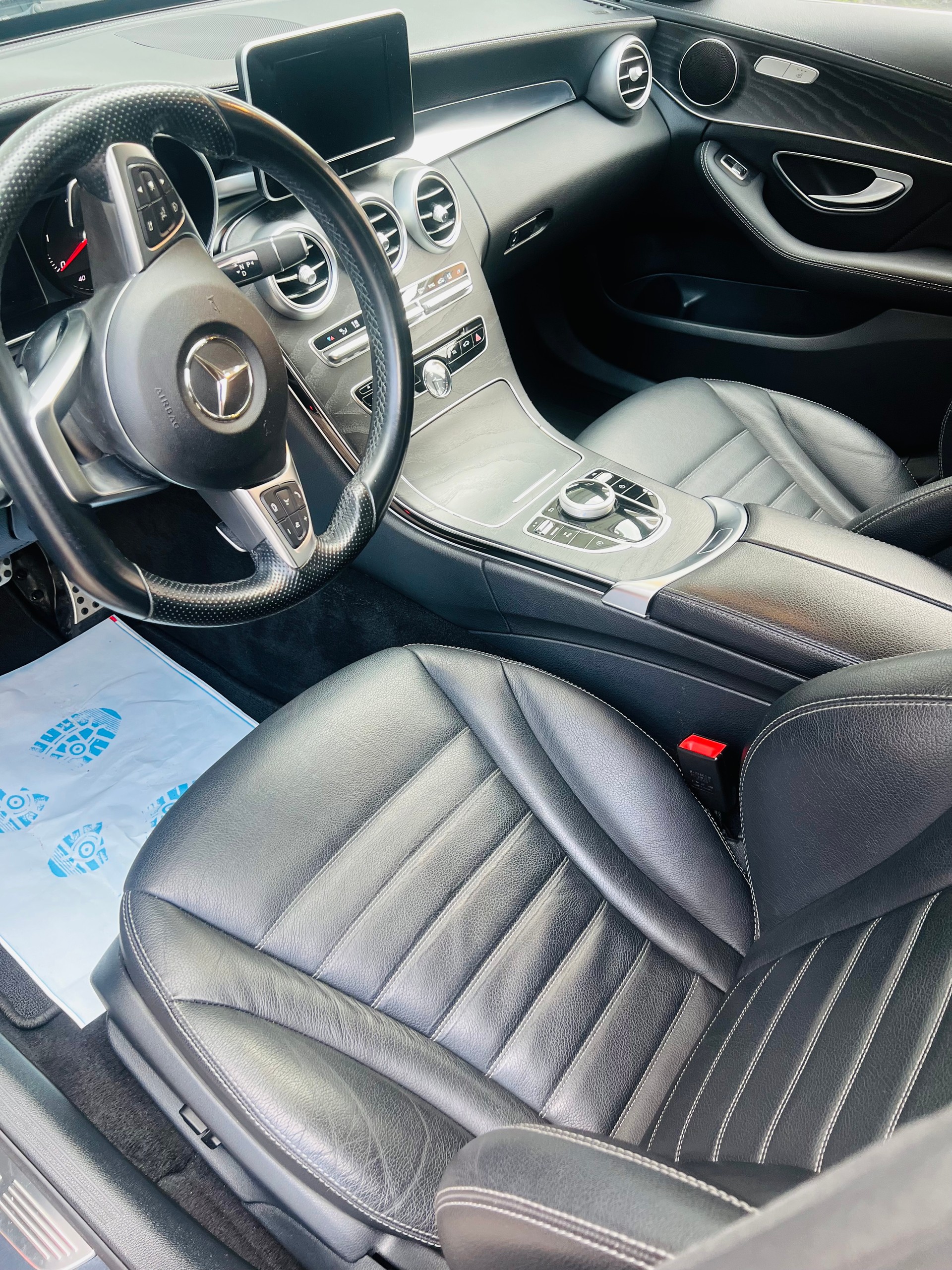 MERCEDES-BENZ C 250 BlueTEC AMG Line 4Matic 7G-Tronic-image-10