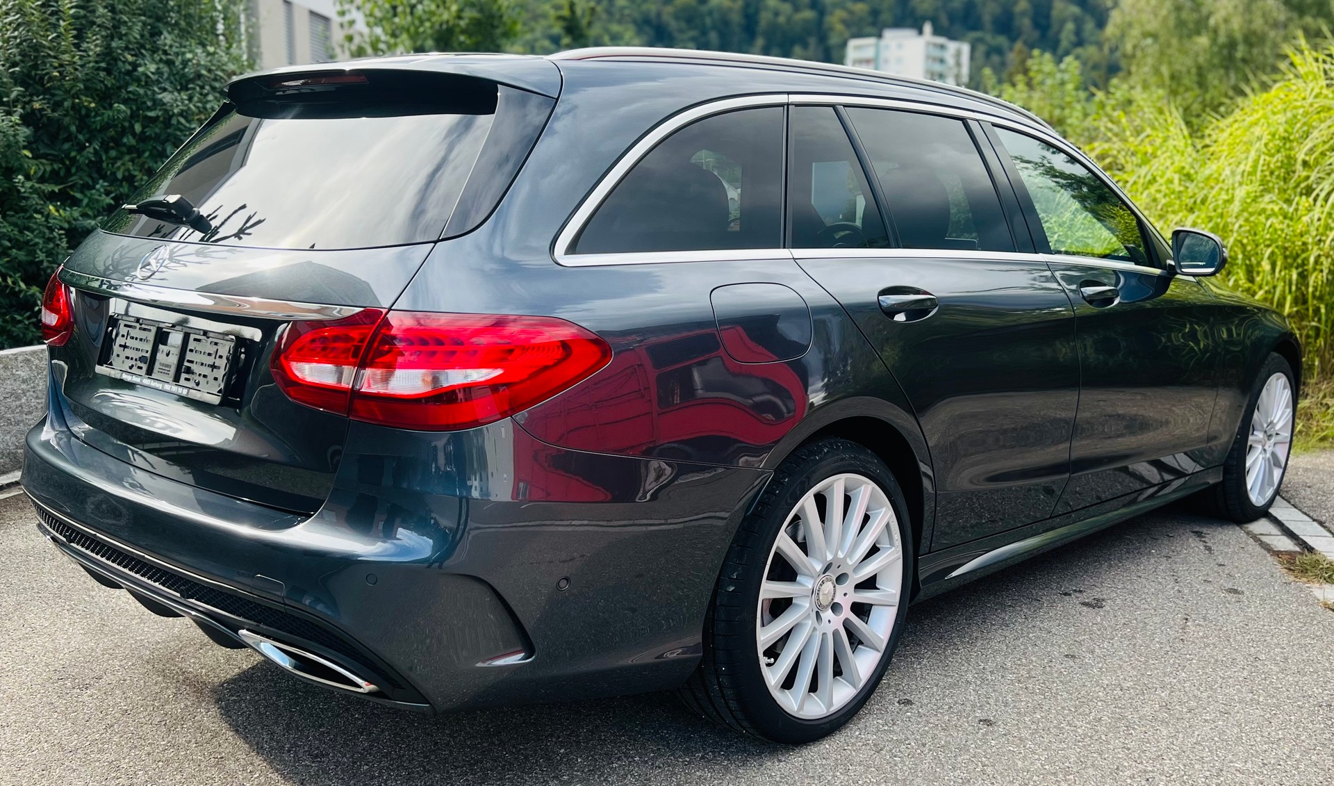 MERCEDES-BENZ C 250 BlueTEC AMG Line 4Matic 7G-Tronic-image-8
