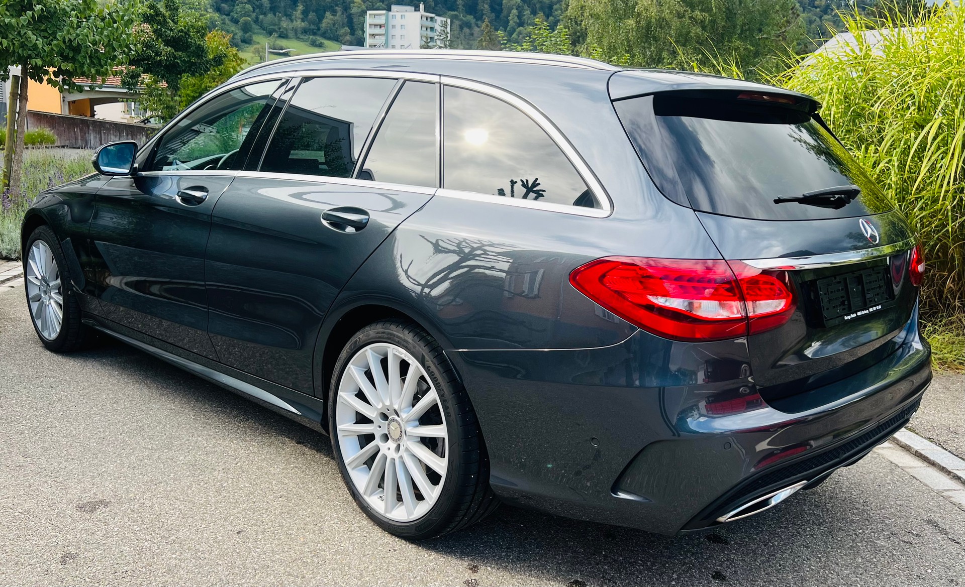MERCEDES-BENZ C 250 BlueTEC AMG Line 4Matic 7G-Tronic-image-9