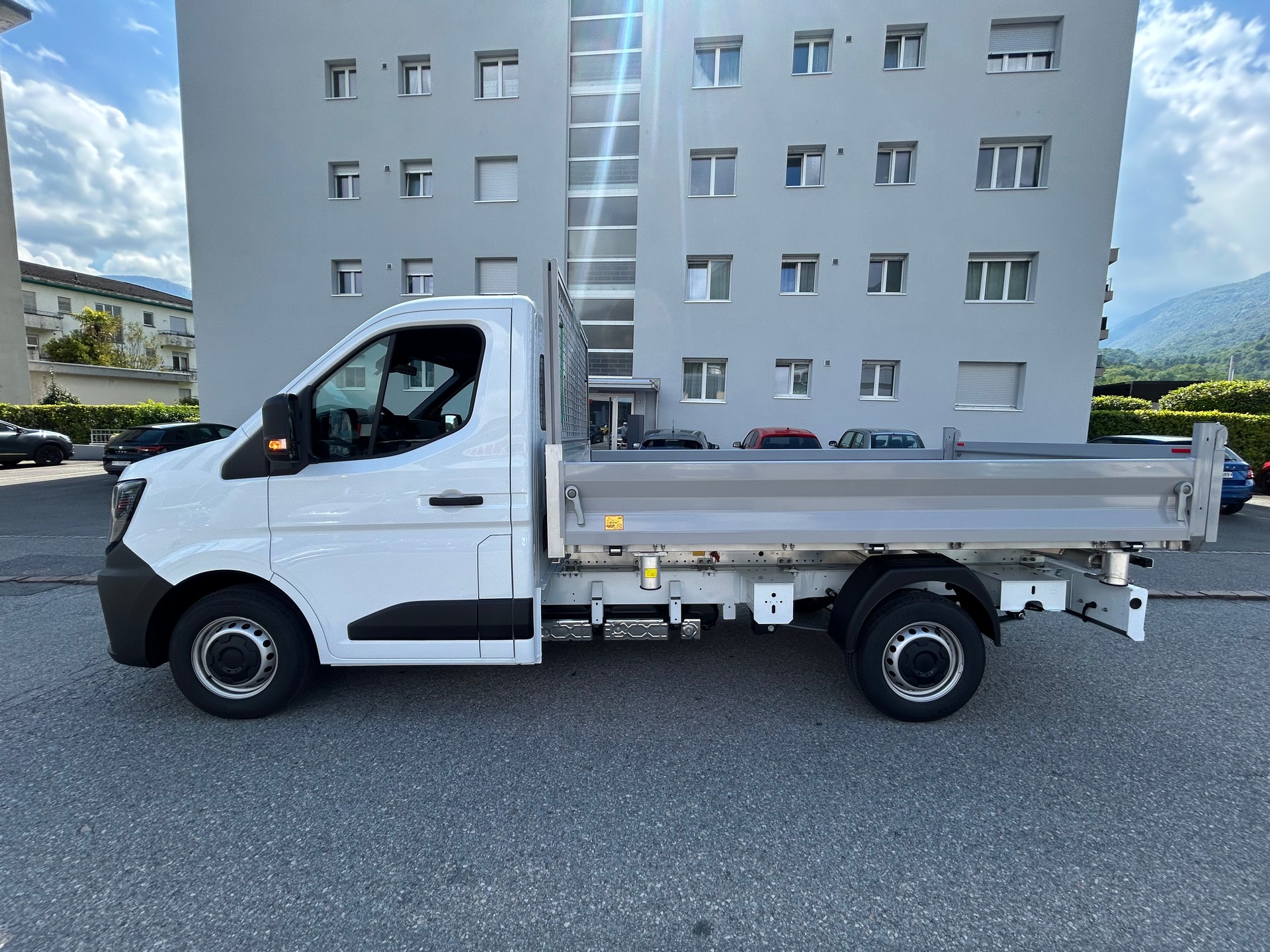 RENAULT Master dCi 150 cassone ribaltabile 3 lati (3k)-showroom-element-1