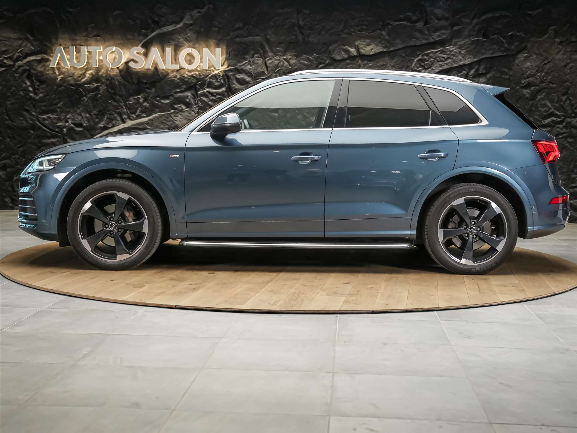 AUDI Q5 2.0 TFSI Sport quattro S-Tronic *S-Line* Panoramadach*-image-2