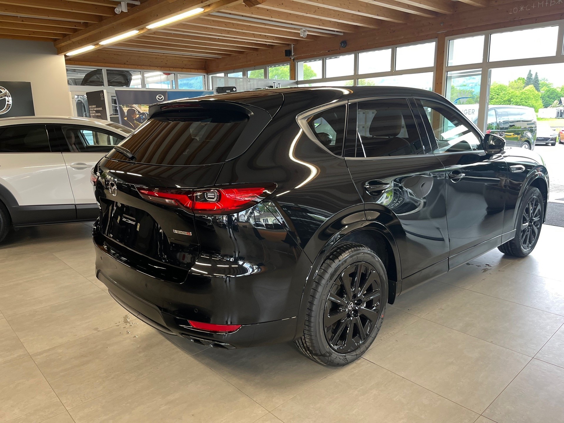 MAZDA CX-60 3.3L e-Skyactiv D 254 MHEV AWD Homura Plus-image-3