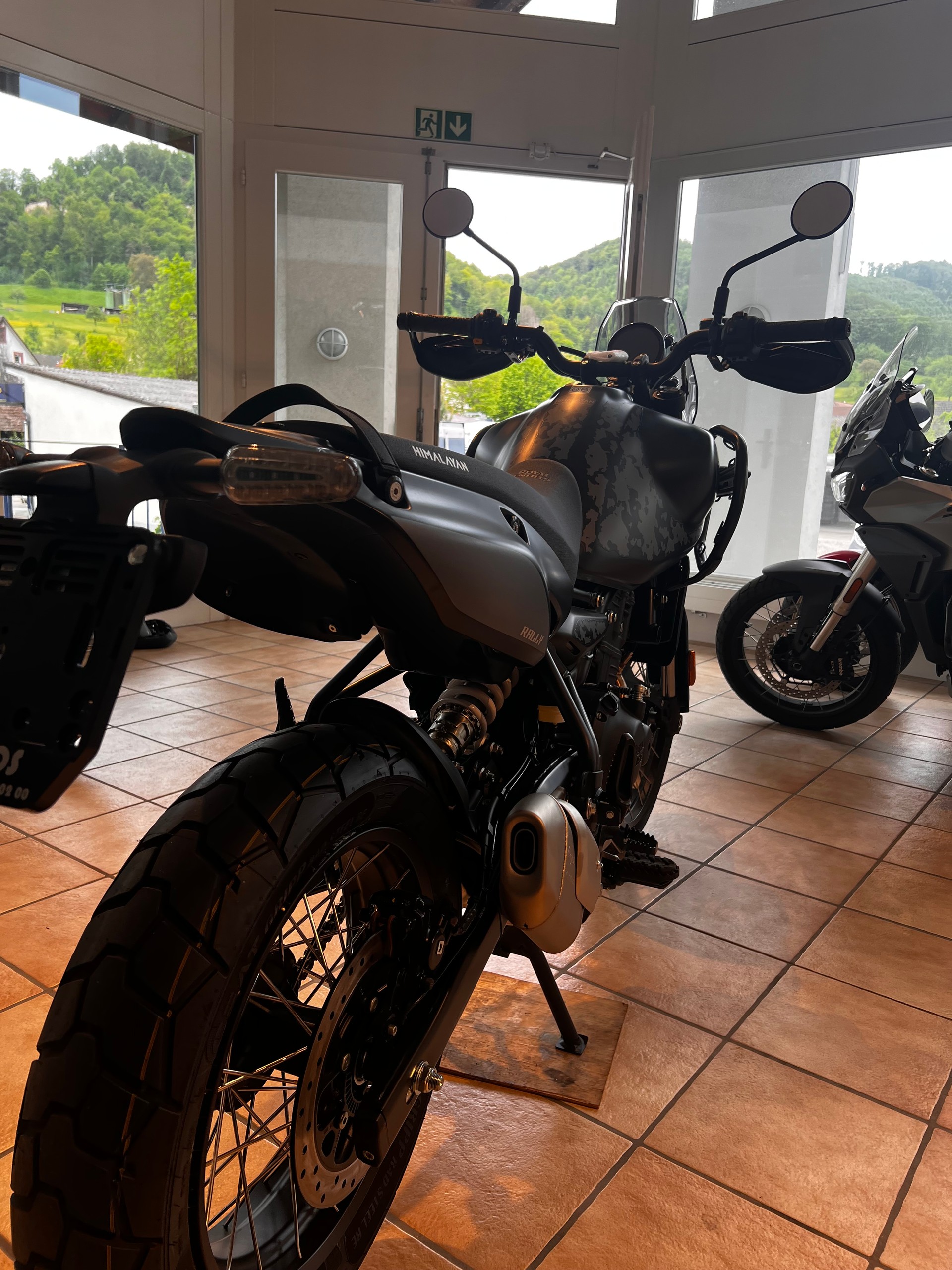 ROYAL ENFIELD Himalayan 452 Top-image-3