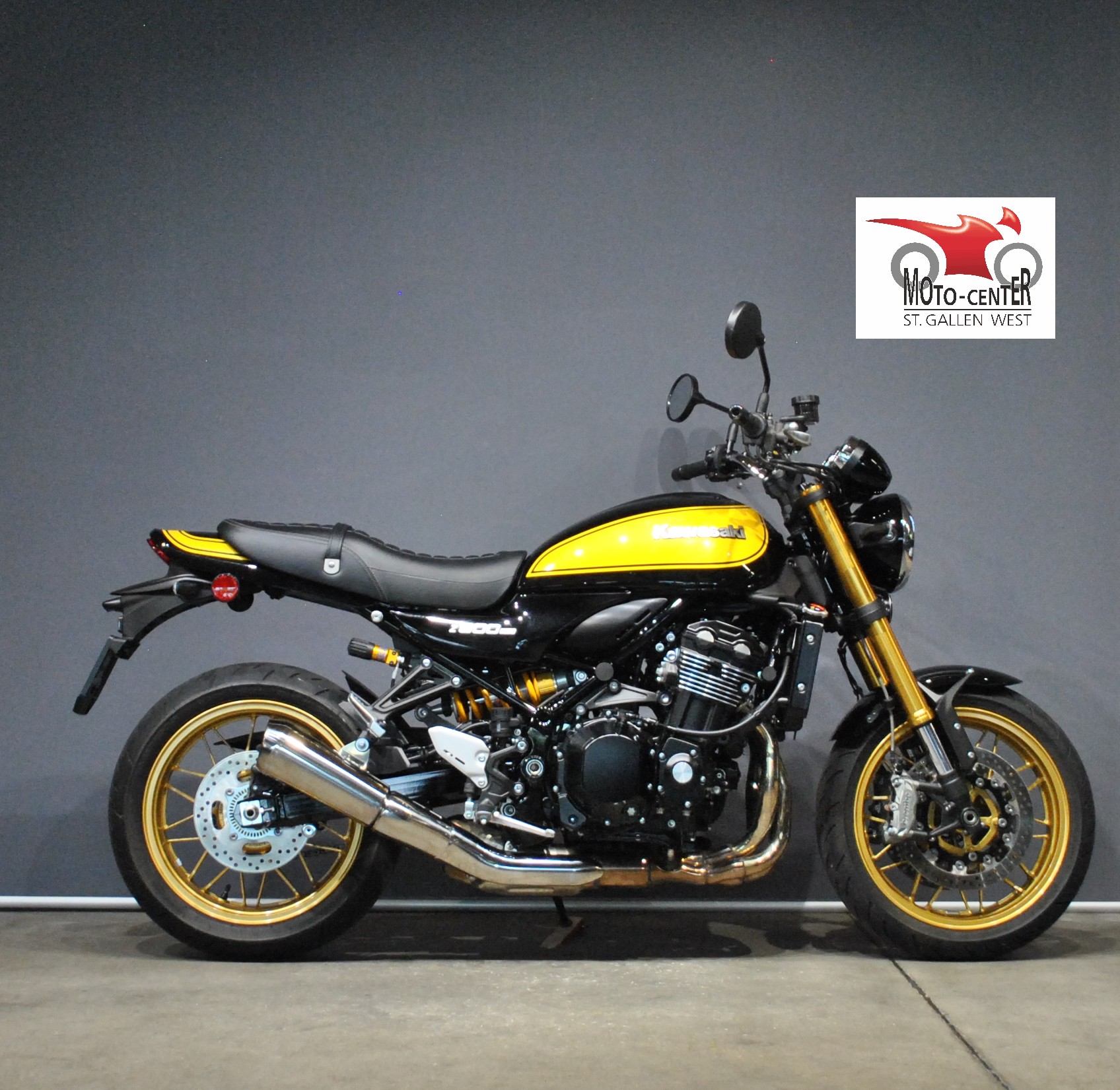 KAWASAKI Z 900 RS-showroom-element-1