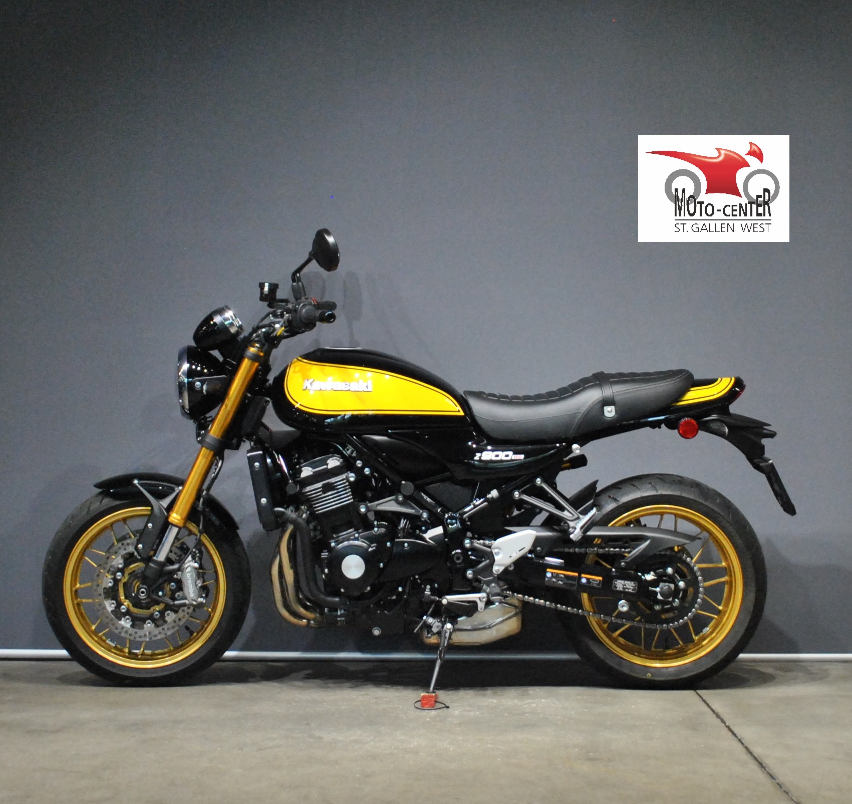 KAWASAKI Z 900 RS-showroom-element-2