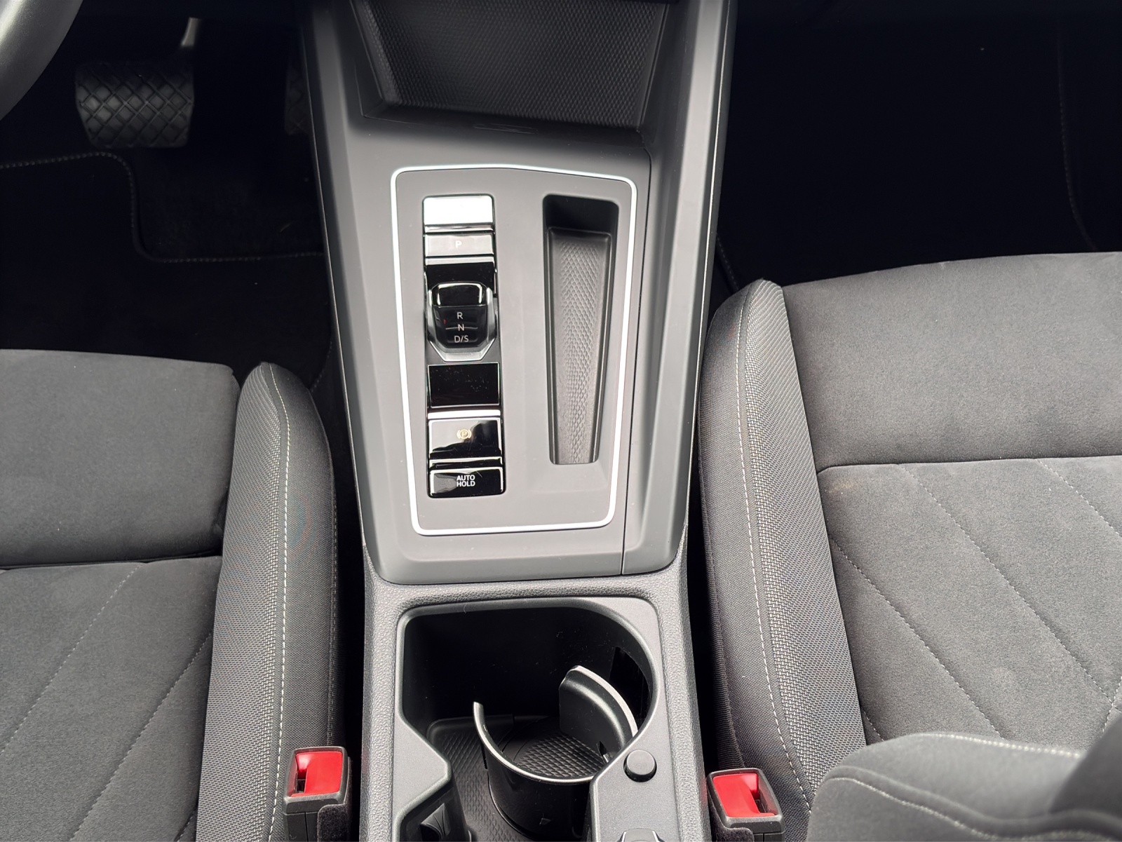 VW Golf 1.4 TSI PHEV Style-image-14