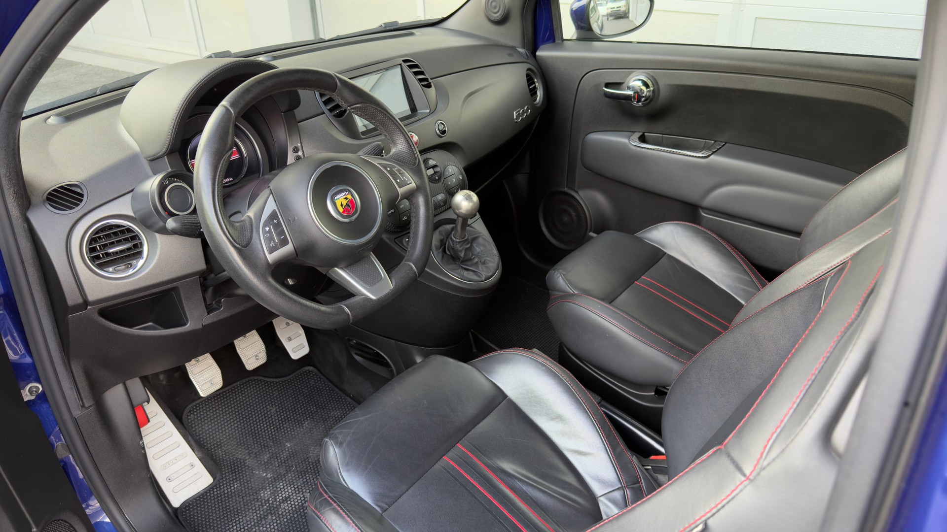 FIAT 595 Abarth 1.4 T-Jet 180 Competizione-image-8