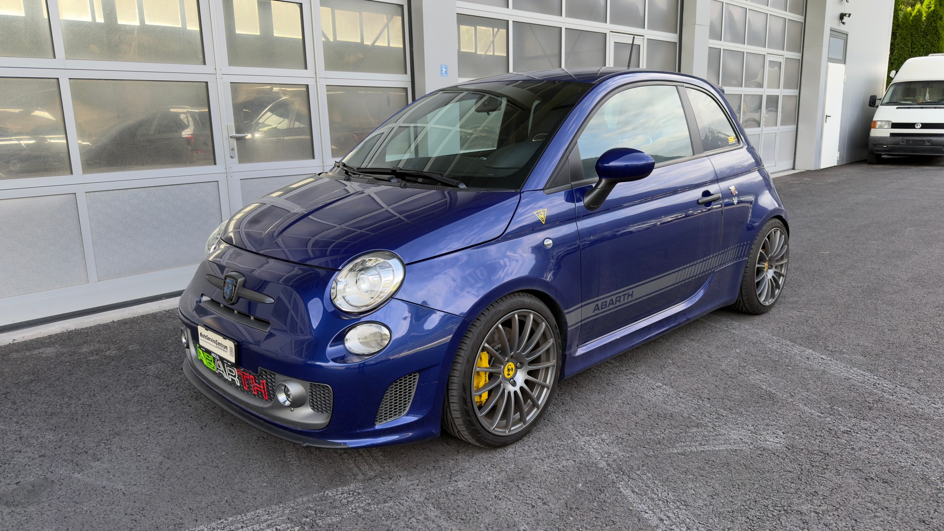 FIAT 595 Abarth 1.4 T-Jet 180 Competizione-image-0