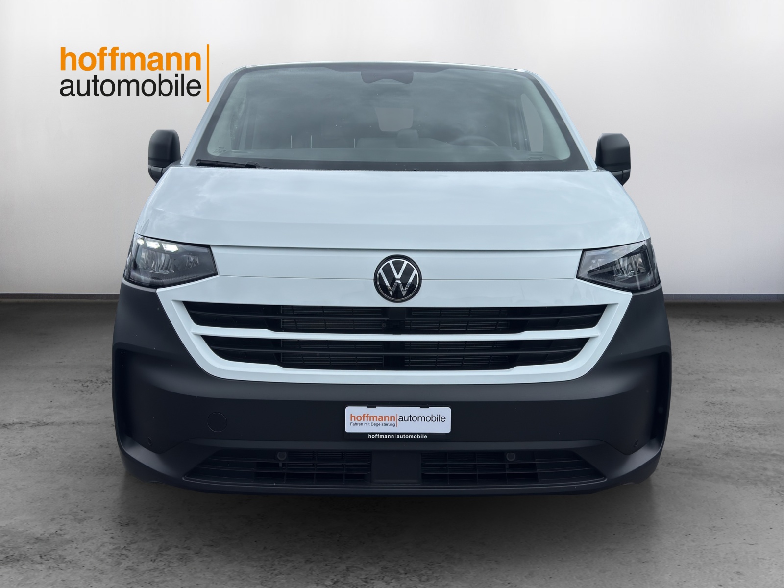 VW Transporter 2.0 TDI Automat-showroom-element-1