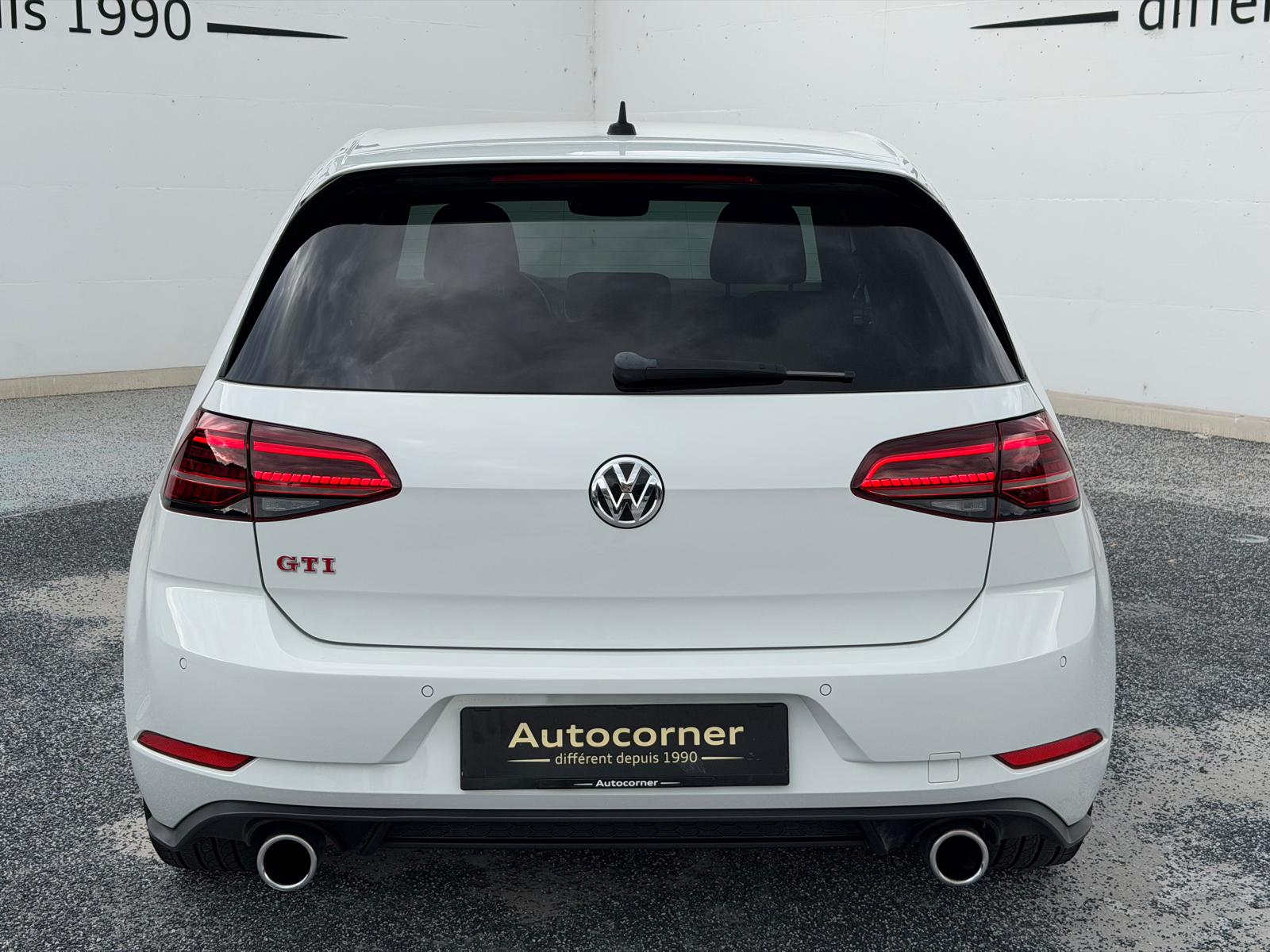 VW Golf 2.0 TSI GTI Performance DSG-image-1