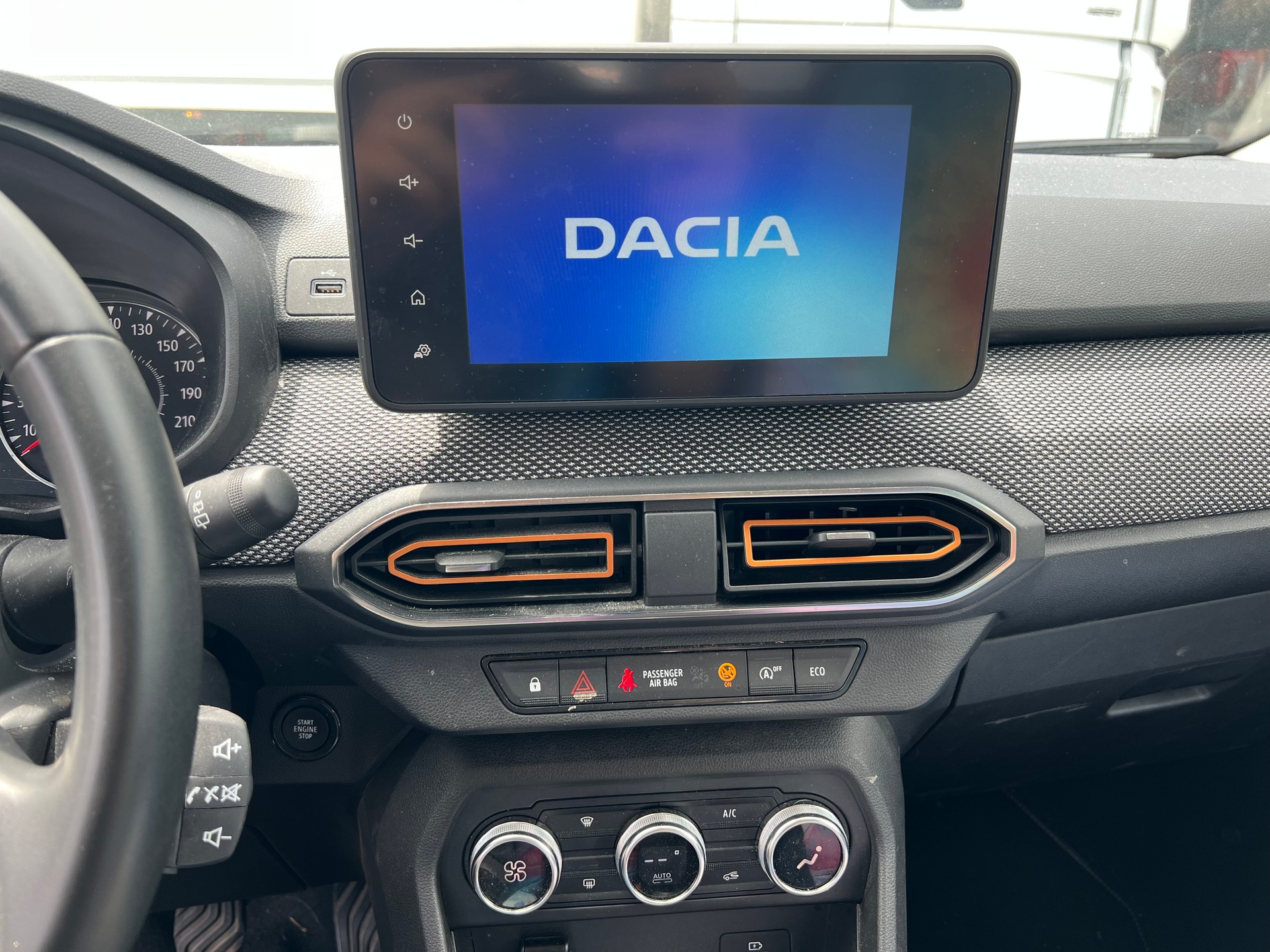 DACIA Sandero Stepway TCe 90 Comfort-image-10