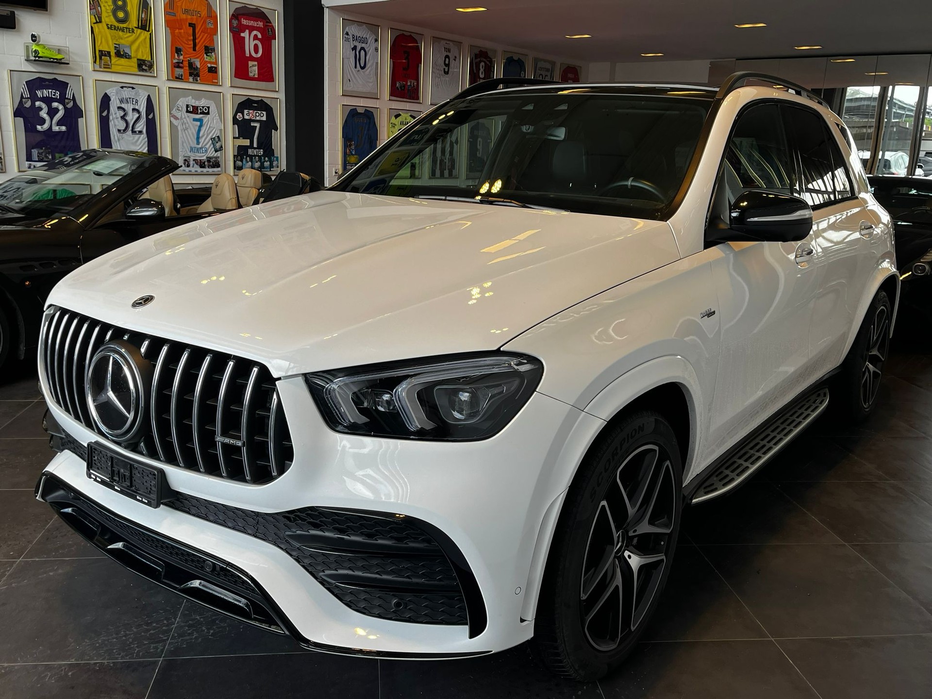 MERCEDES-BENZ GLE 53 AMG 4Matic+-showroom-element-3