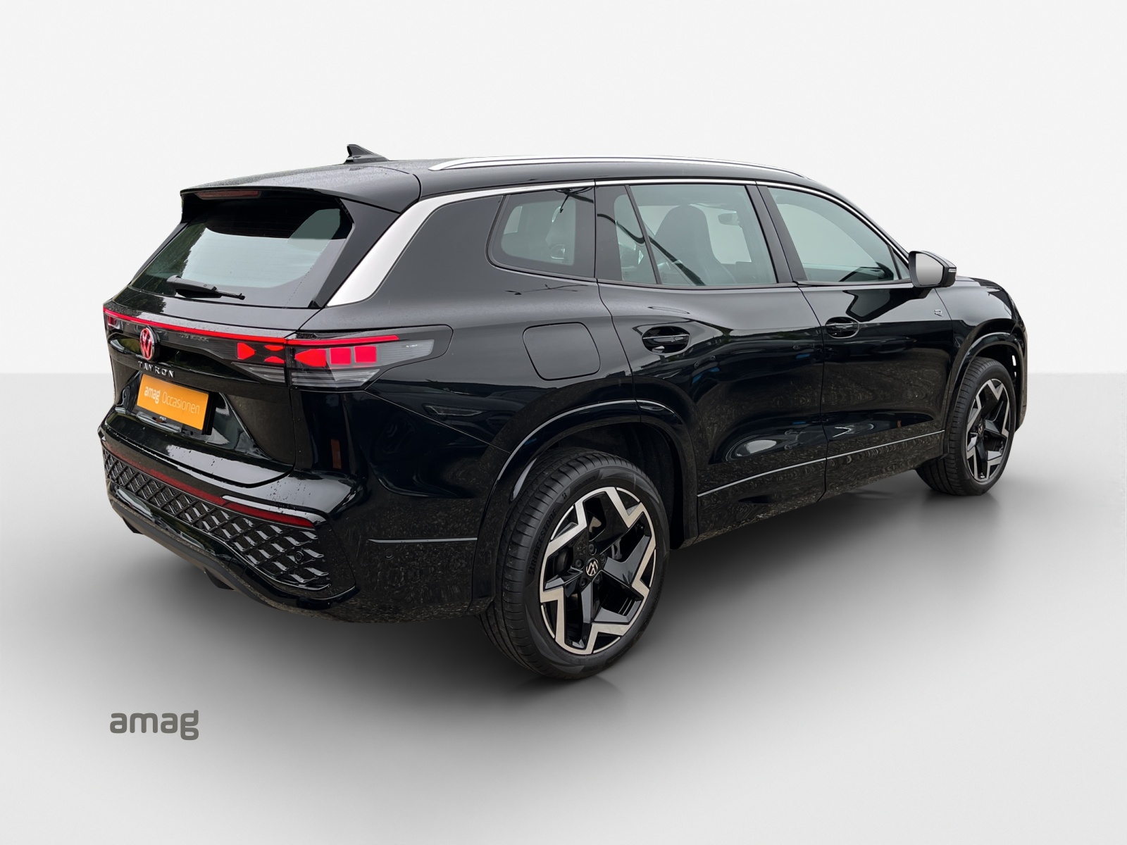 VW Tayron 2.0 TSI R-Line DSG 4Motion-image-4
