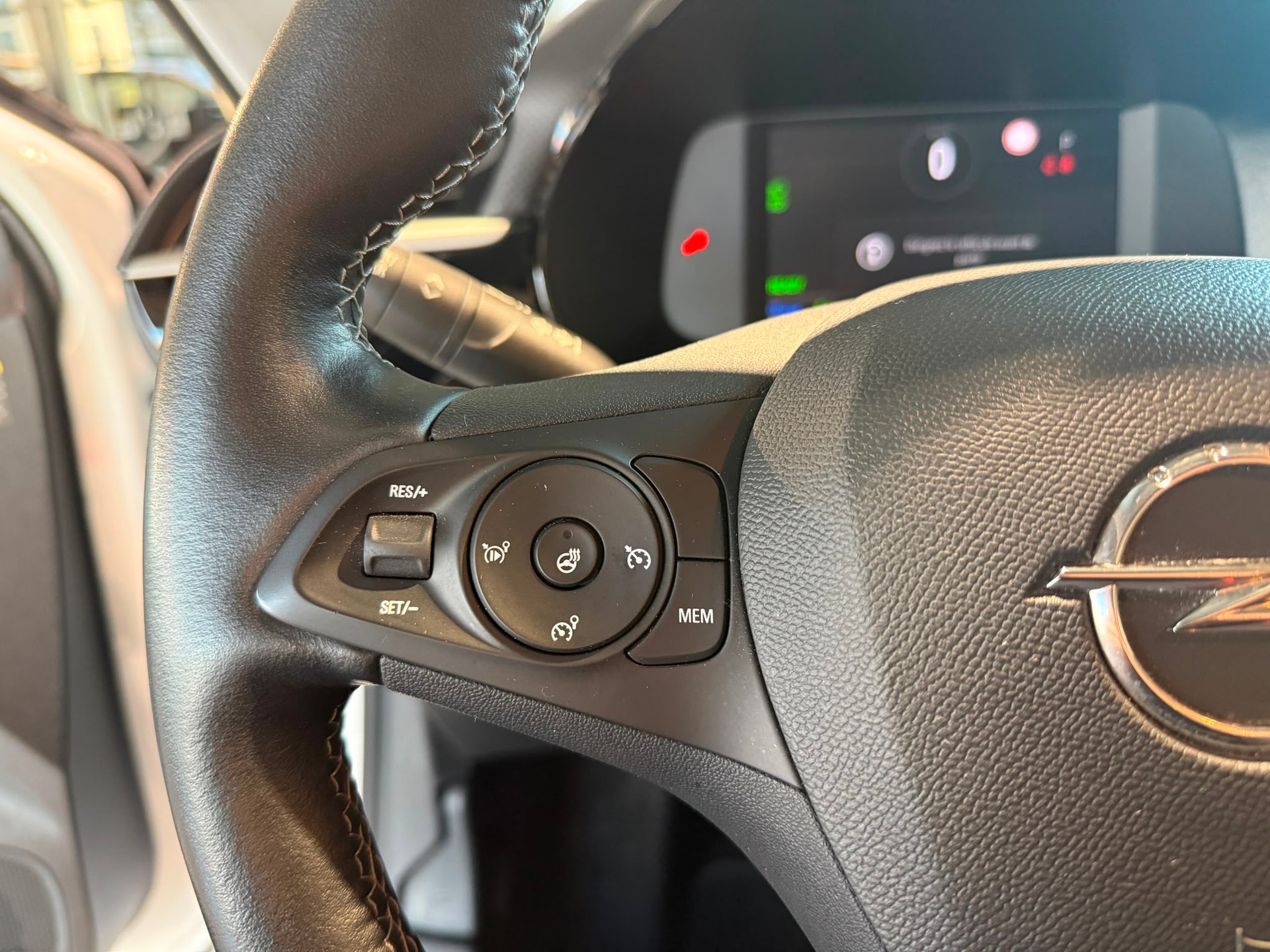 OPEL Corsa e-Edition-image-15