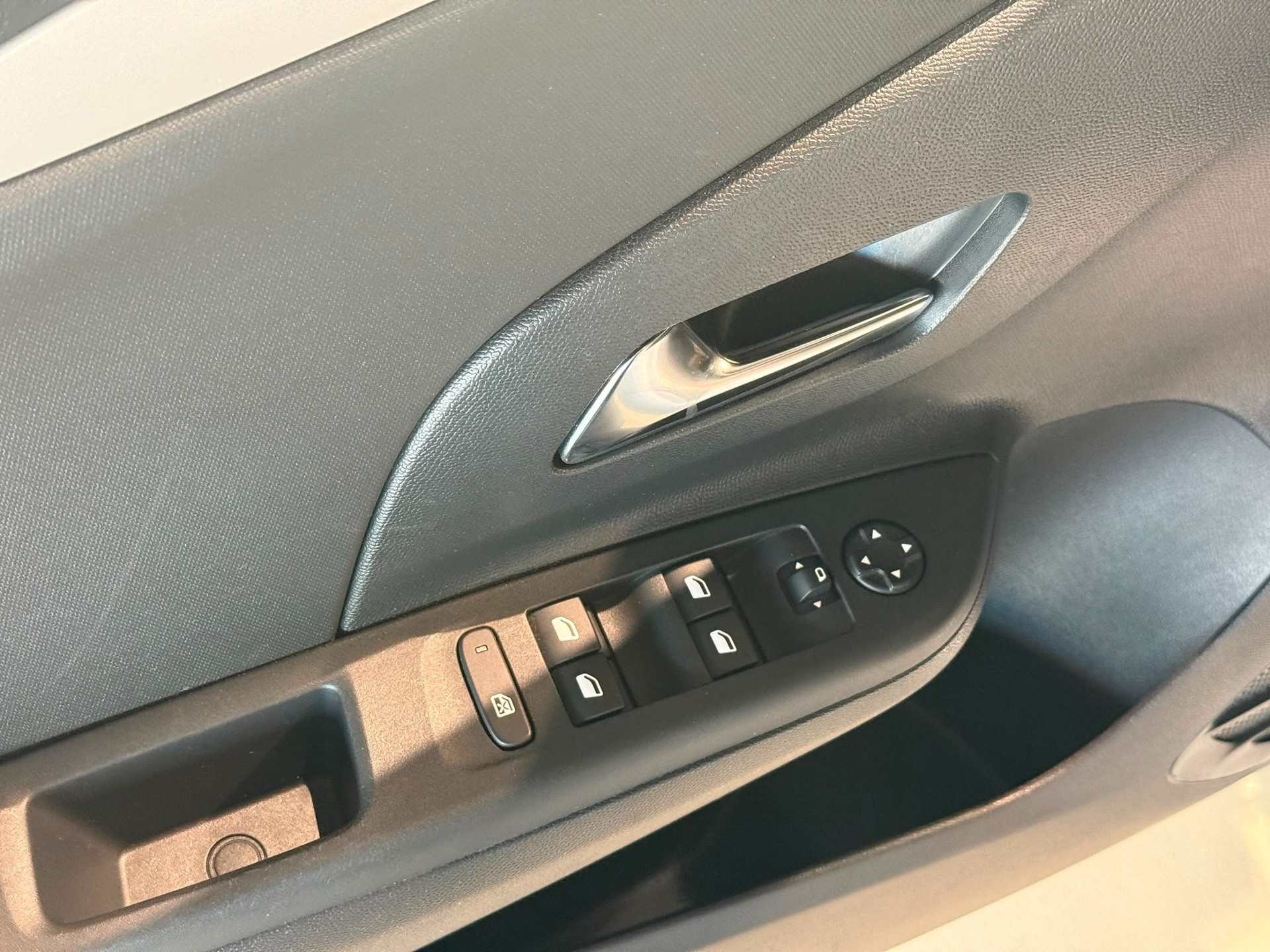 OPEL Corsa e-Edition-image-21