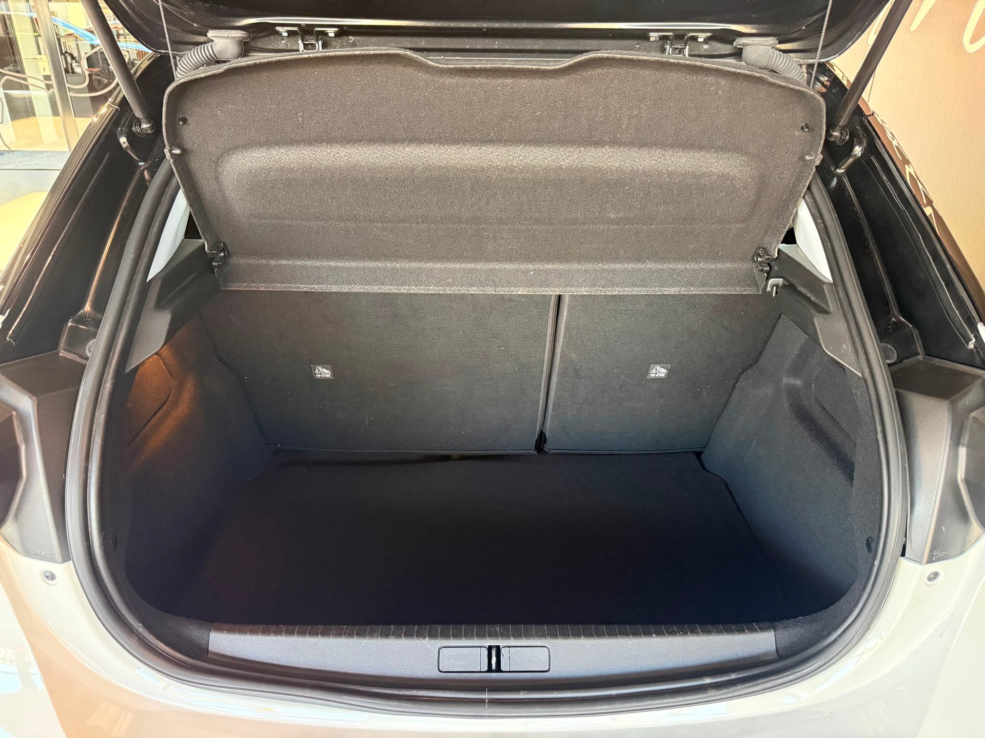 OPEL Corsa e-Edition-image-23