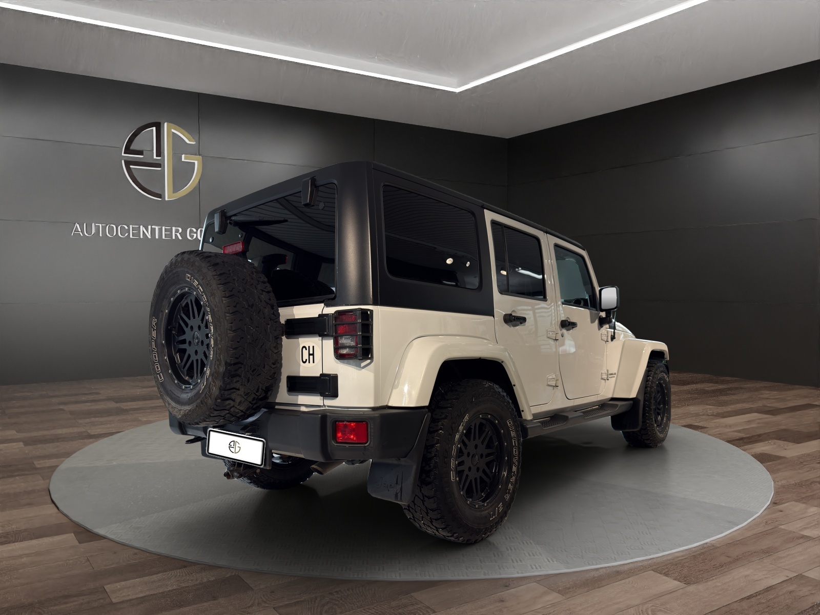 JEEP Wrangler 2.8CRD Unlimited Sahara X Automatic-image-3